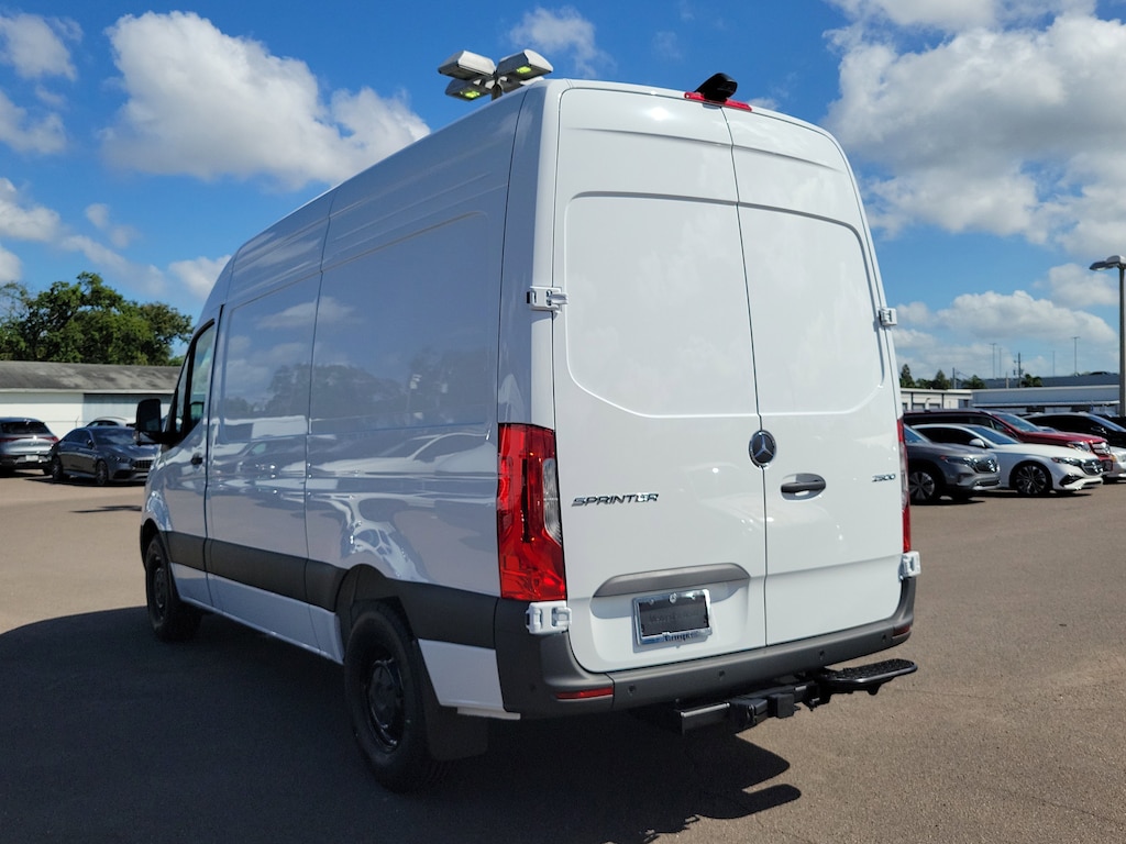 New 2026 Mercedes-Benz Sprinter 2500 Standard Roof 4-Cyl Diesel Van Cargo Van