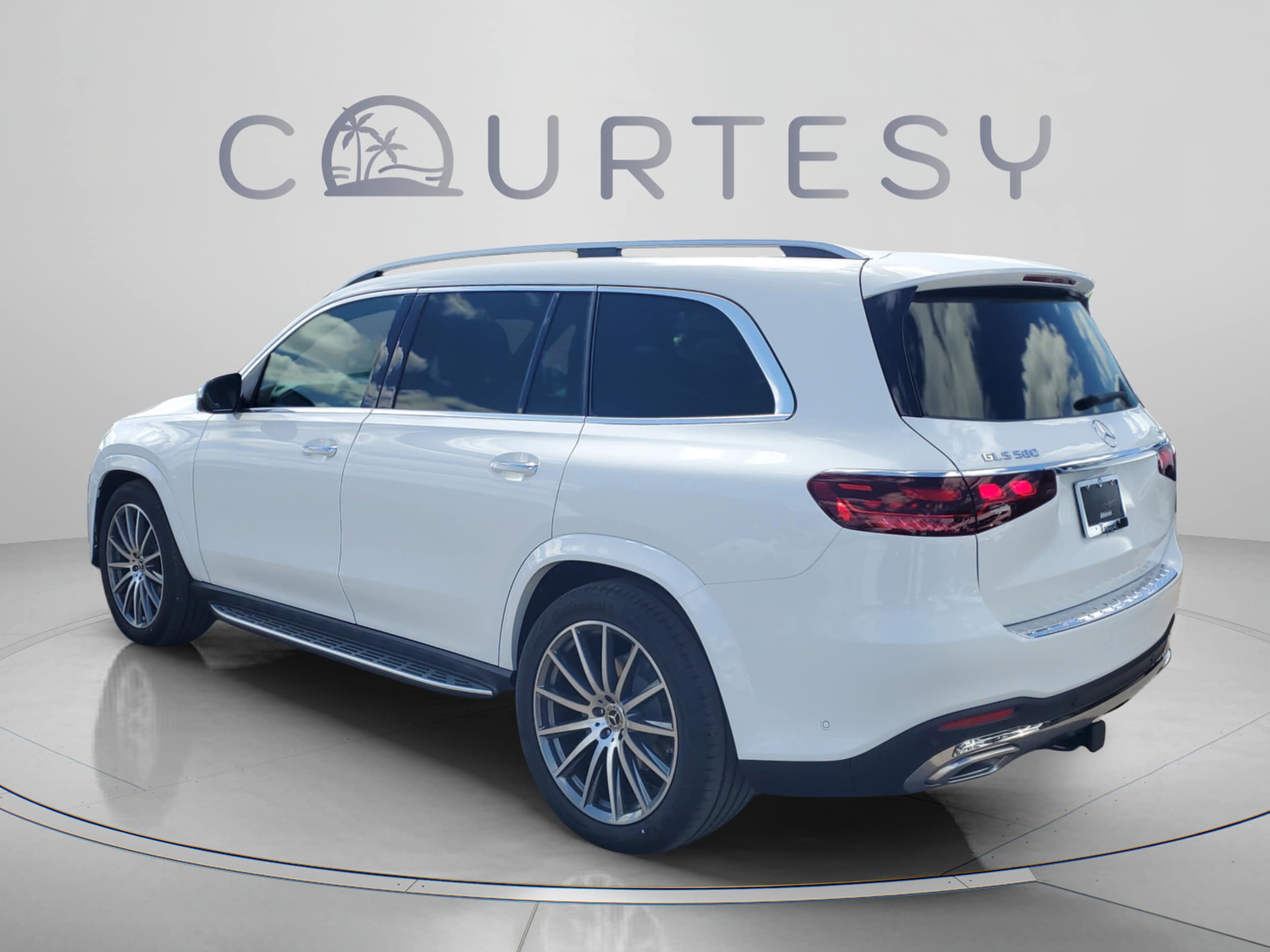 2026 Mercedes-Benz GLS Base - Photo 5