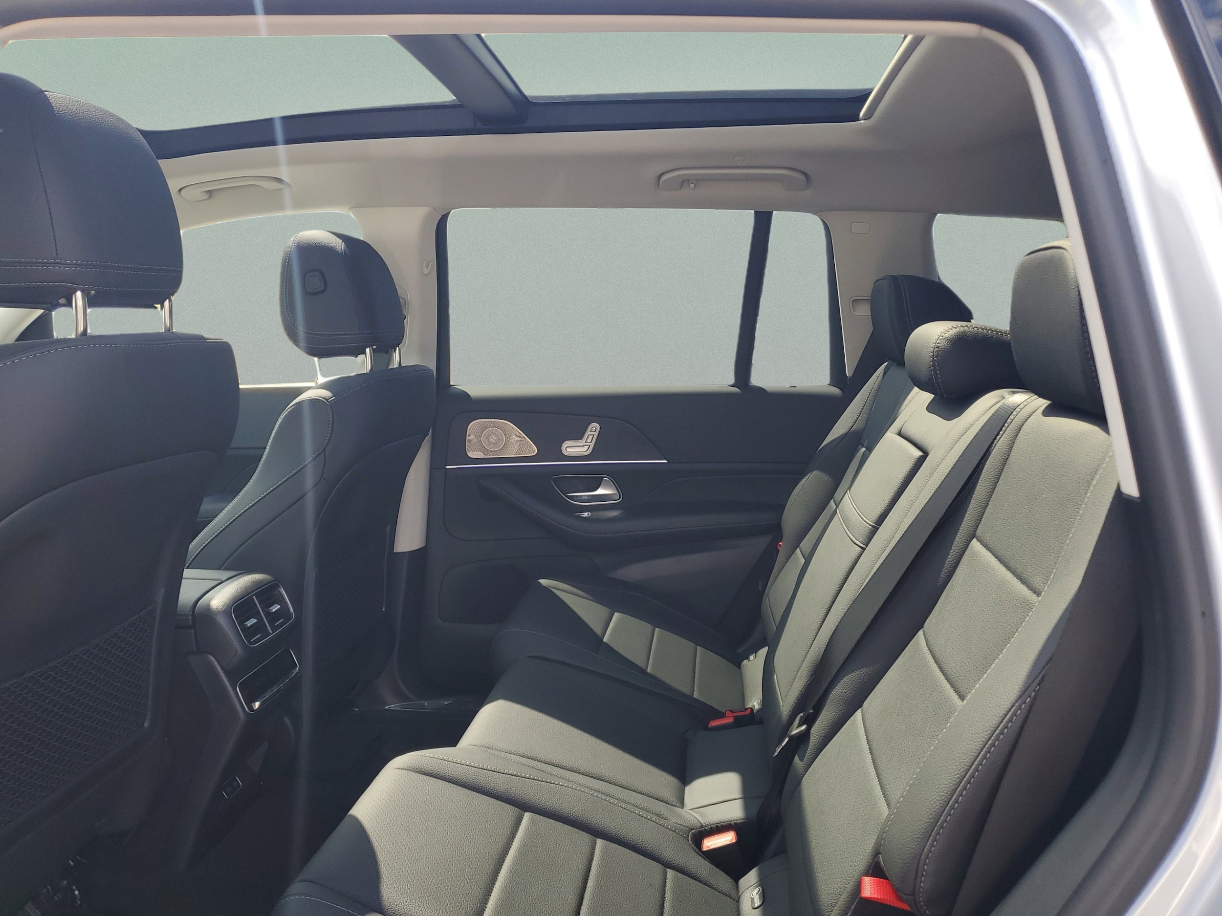 2026 Mercedes-Benz GLS Base - Photo 10