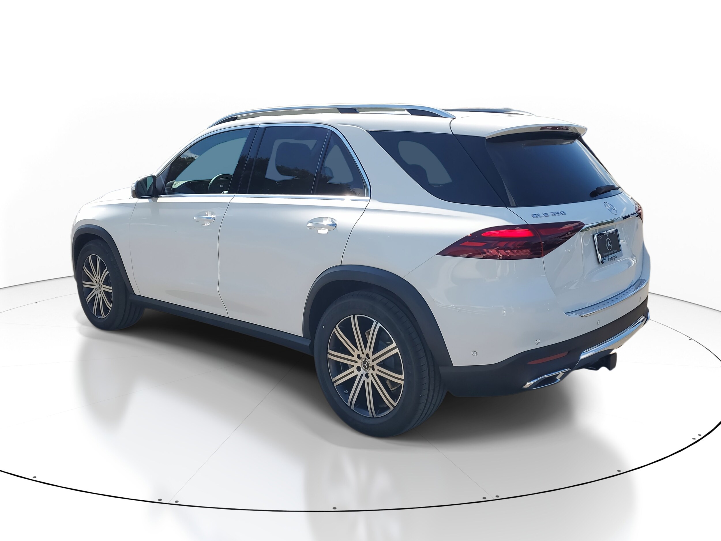 2026 Mercedes Benz GLE 350 4MATIC photo 3