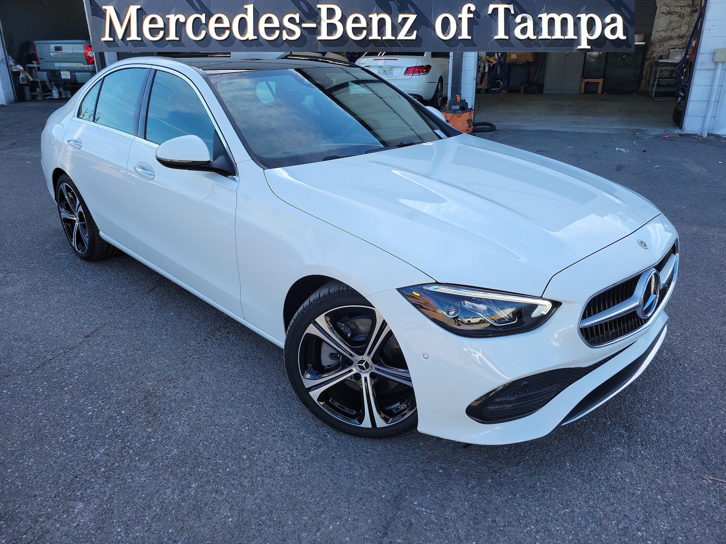 2025 Mercedes-Benz C-Class Sedan C 300's photo