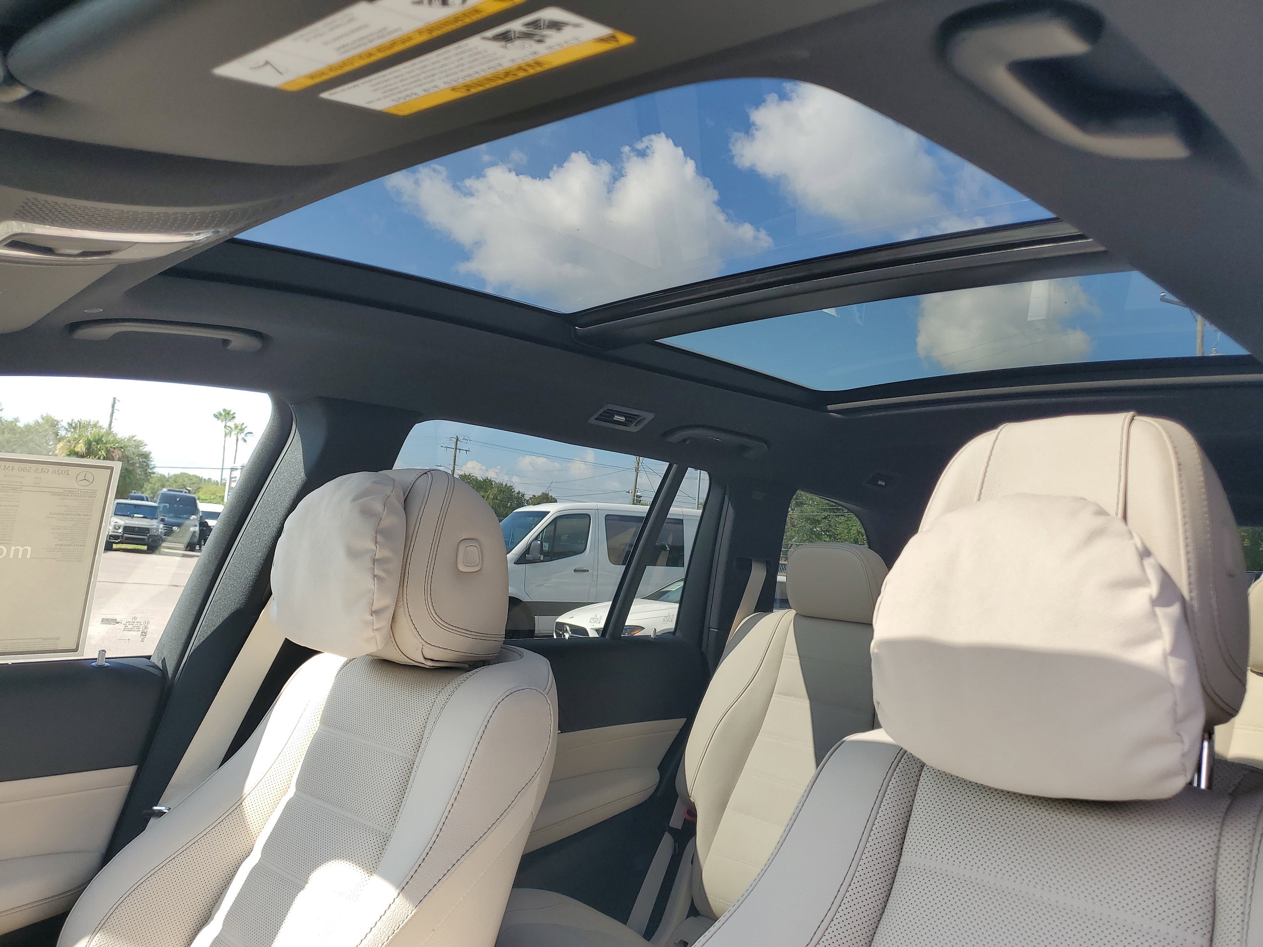 2026 Mercedes Benz GLS 580 4MATIC photo 4