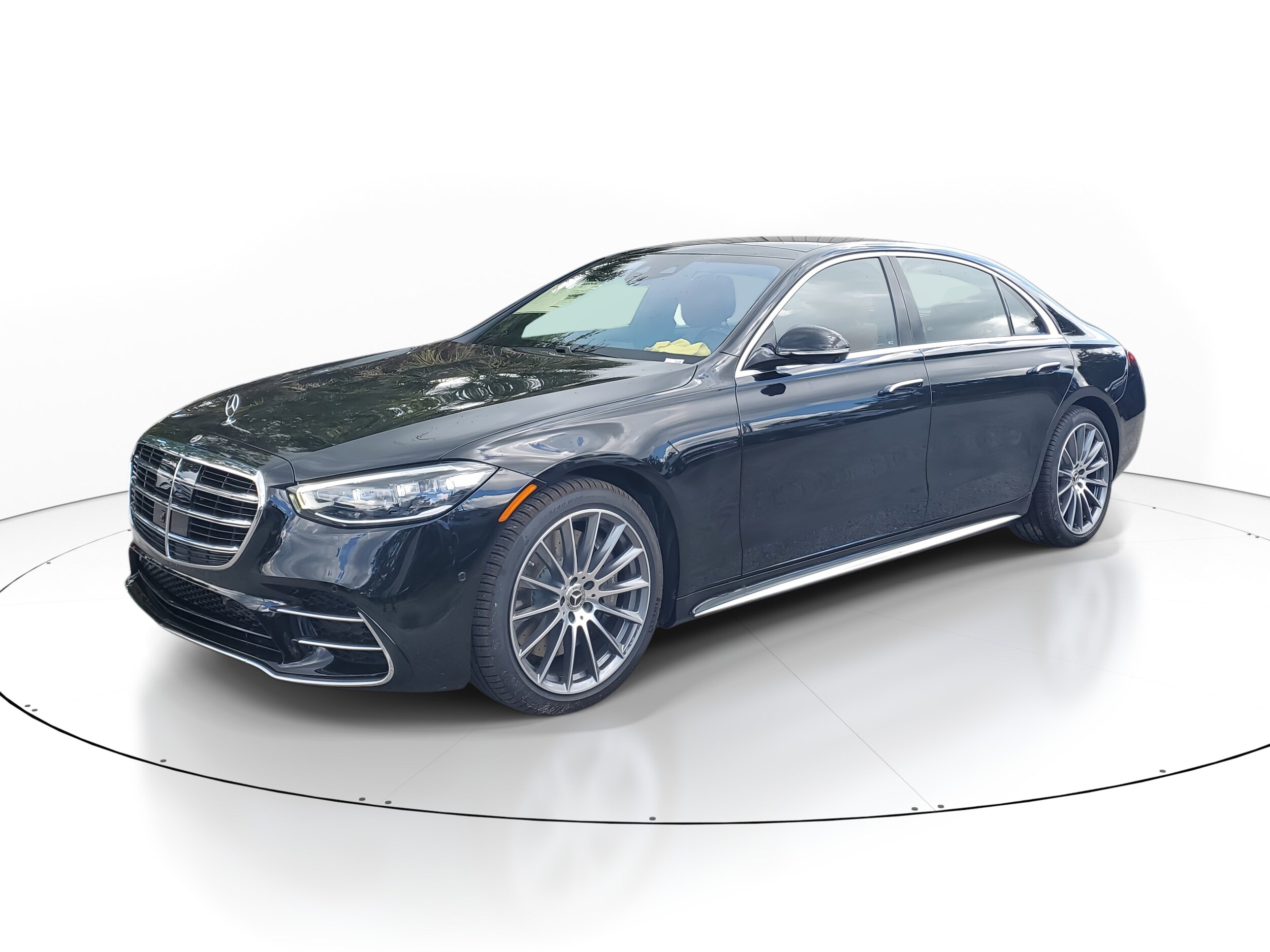 2026 Mercedes Benz S 580 4MATIC photo 2