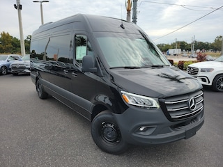 2025 Mercedes-Benz Sprinter 2500 High Roof 4-Cyl Diesel HO Van Passenger Van