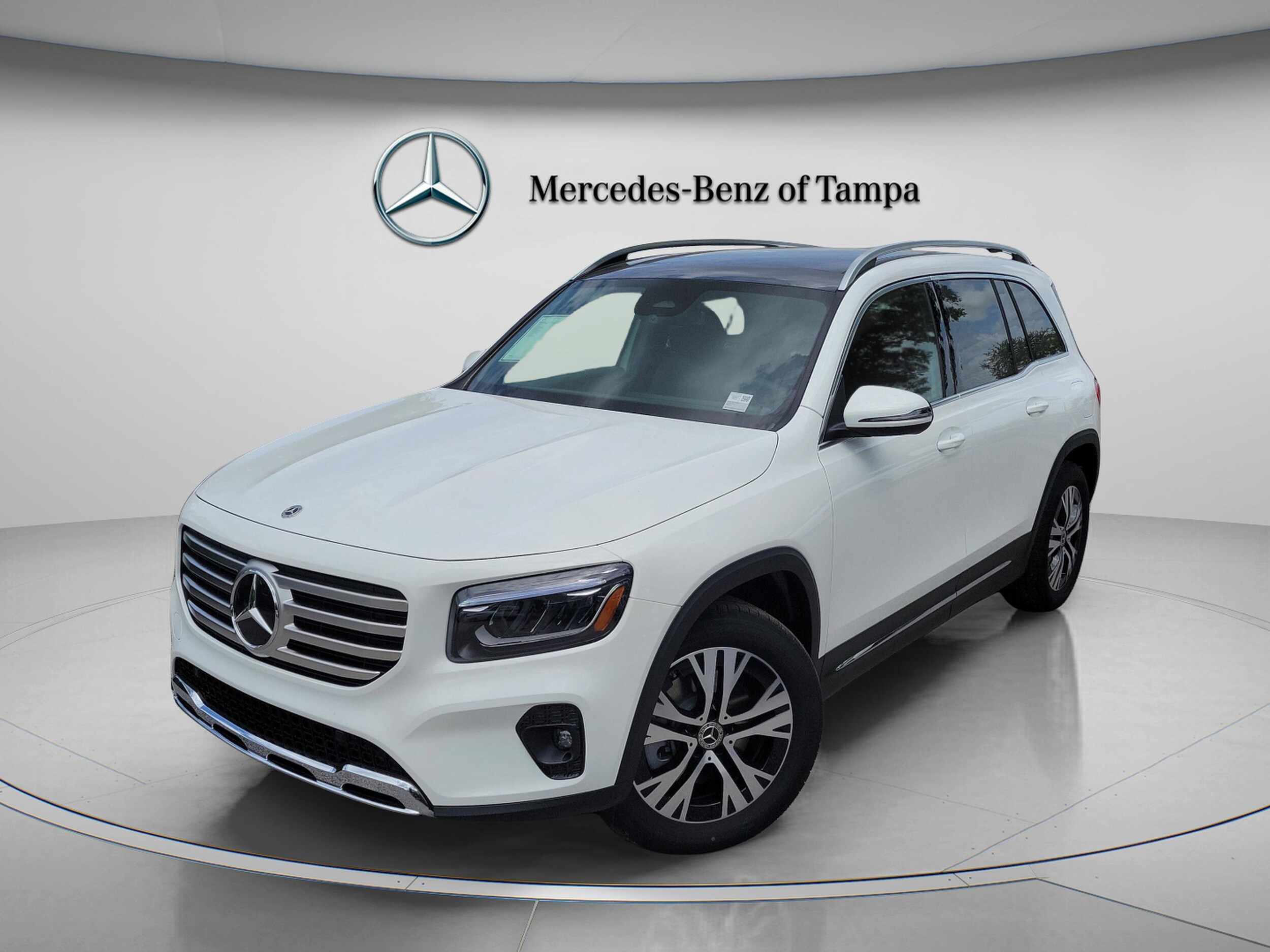 2026 Mercedes-Benz GLB GLB 250's photo