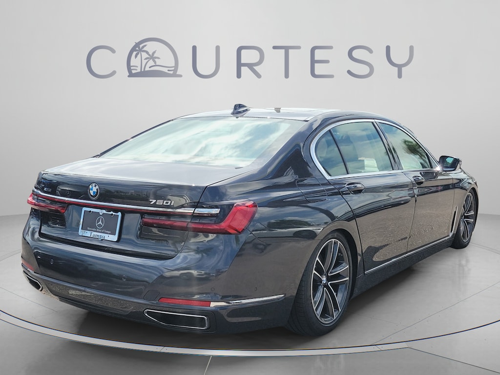 Used 2022 BMW 750i xDrive Sedan