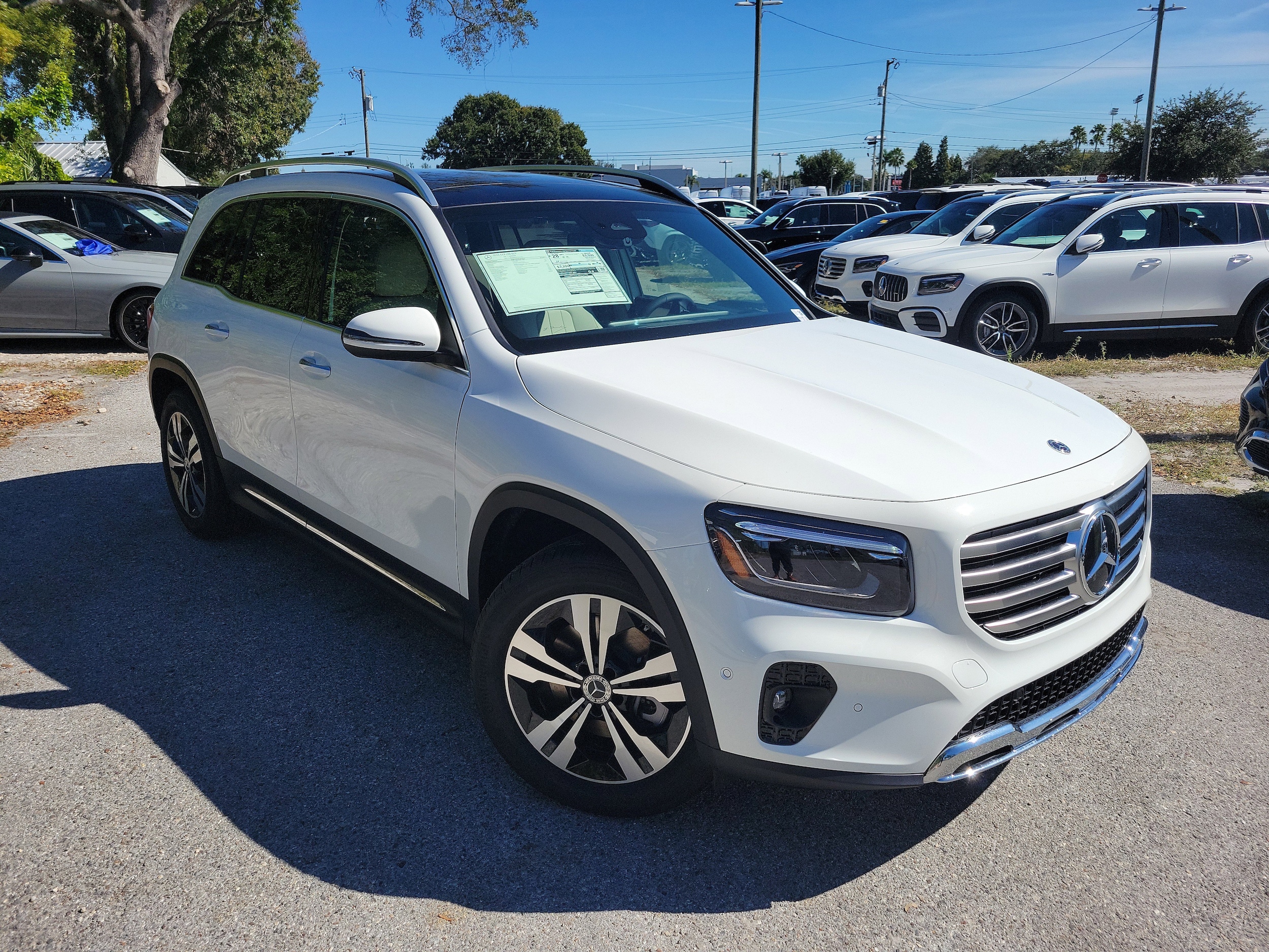 2026 Mercedes-Benz GLB GLB 250's photo
