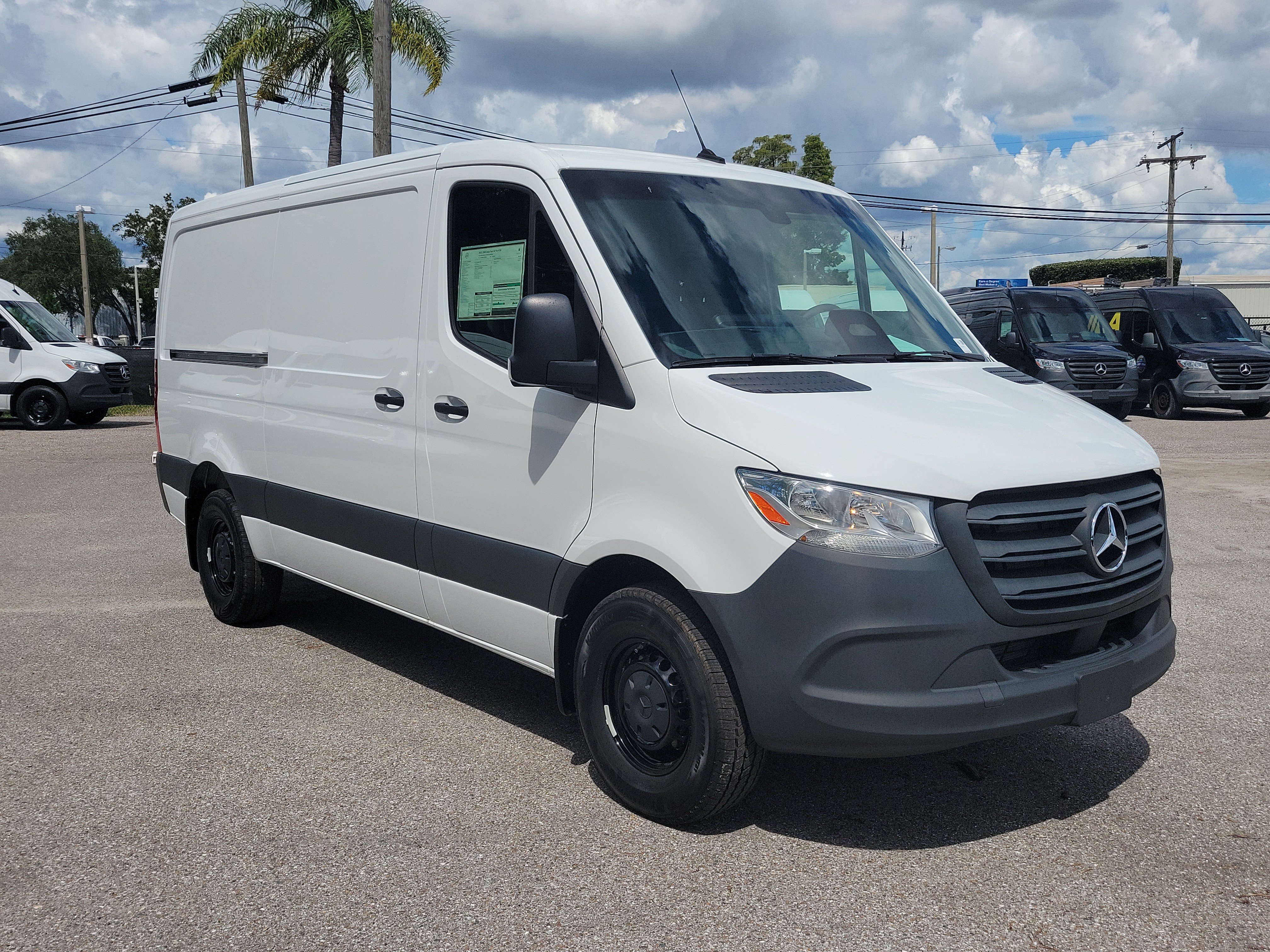 New 2025 Mercedes-Benz Sprinter 2500 Standard Roof 4-Cyl Diesel HO Van Cargo Van