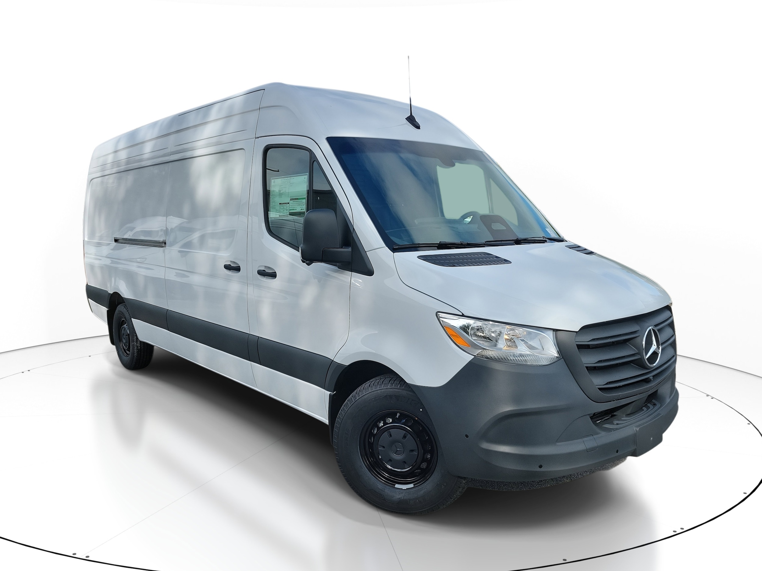 2026 Mercedes-Benz Sprinter Cargo Van Base's photo