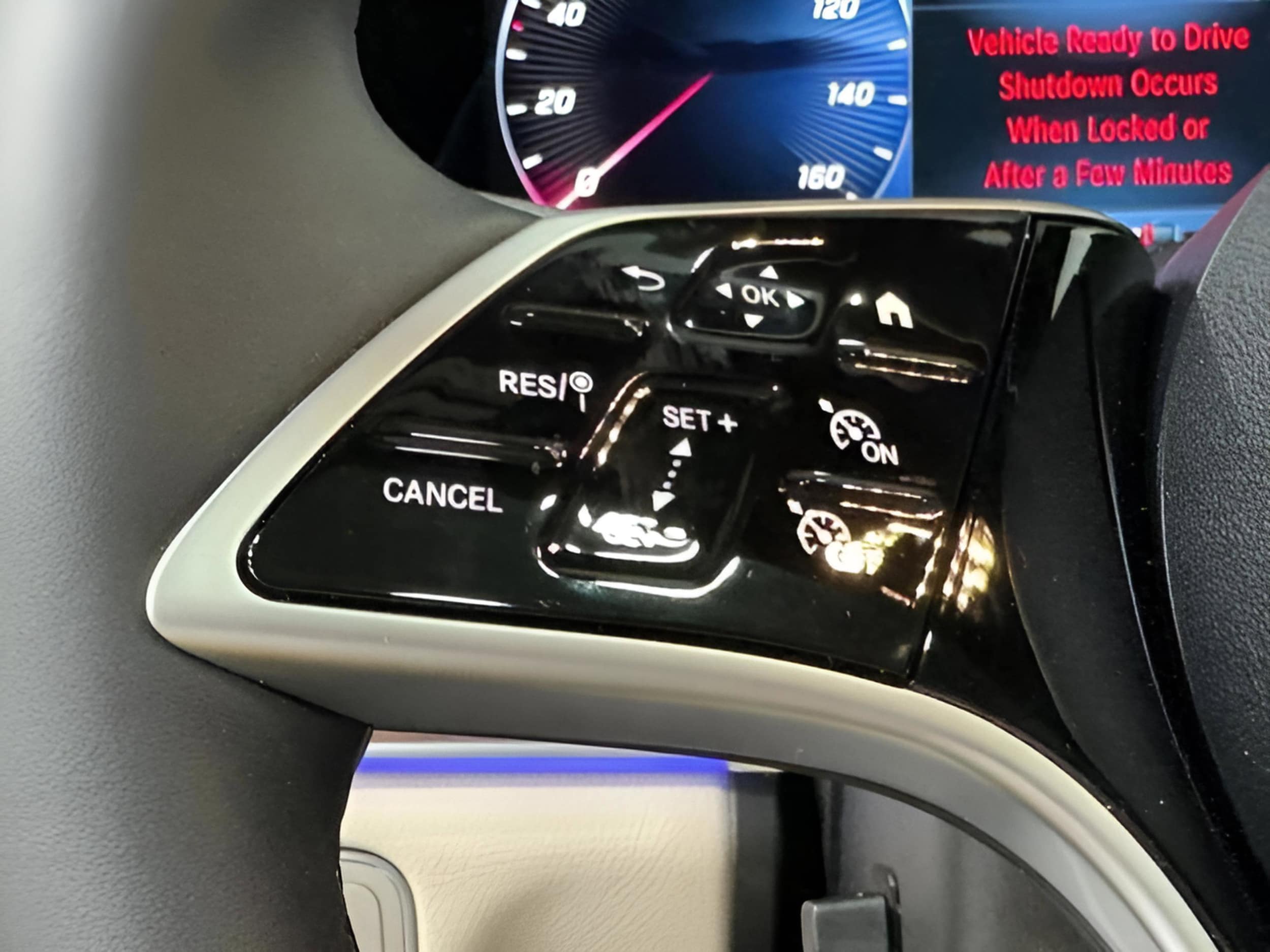 2025 Mercedes-Benz GLE GLE450 - Photo 34