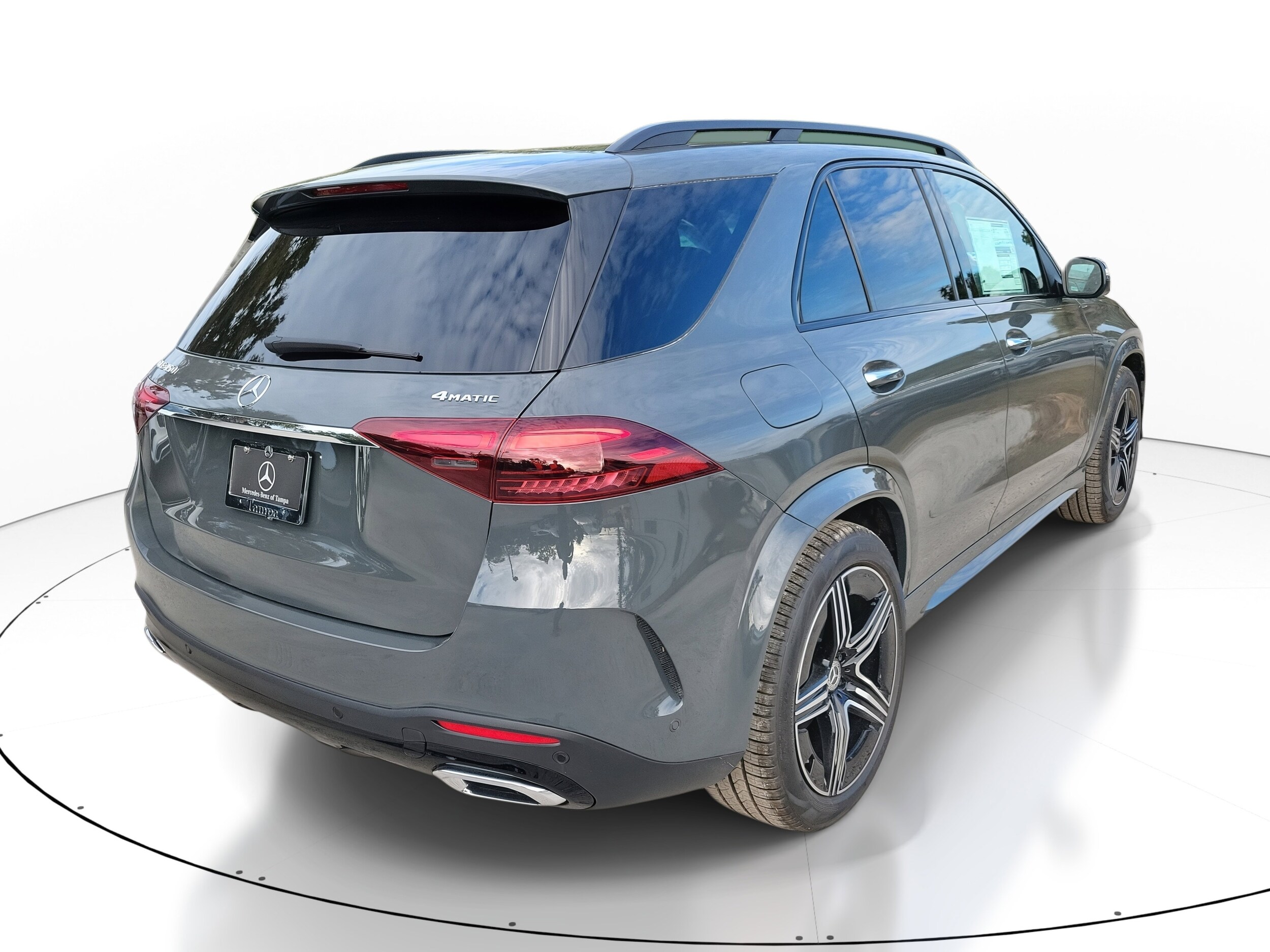 2026 Mercedes Benz GLE 450 4MATIC photo 4