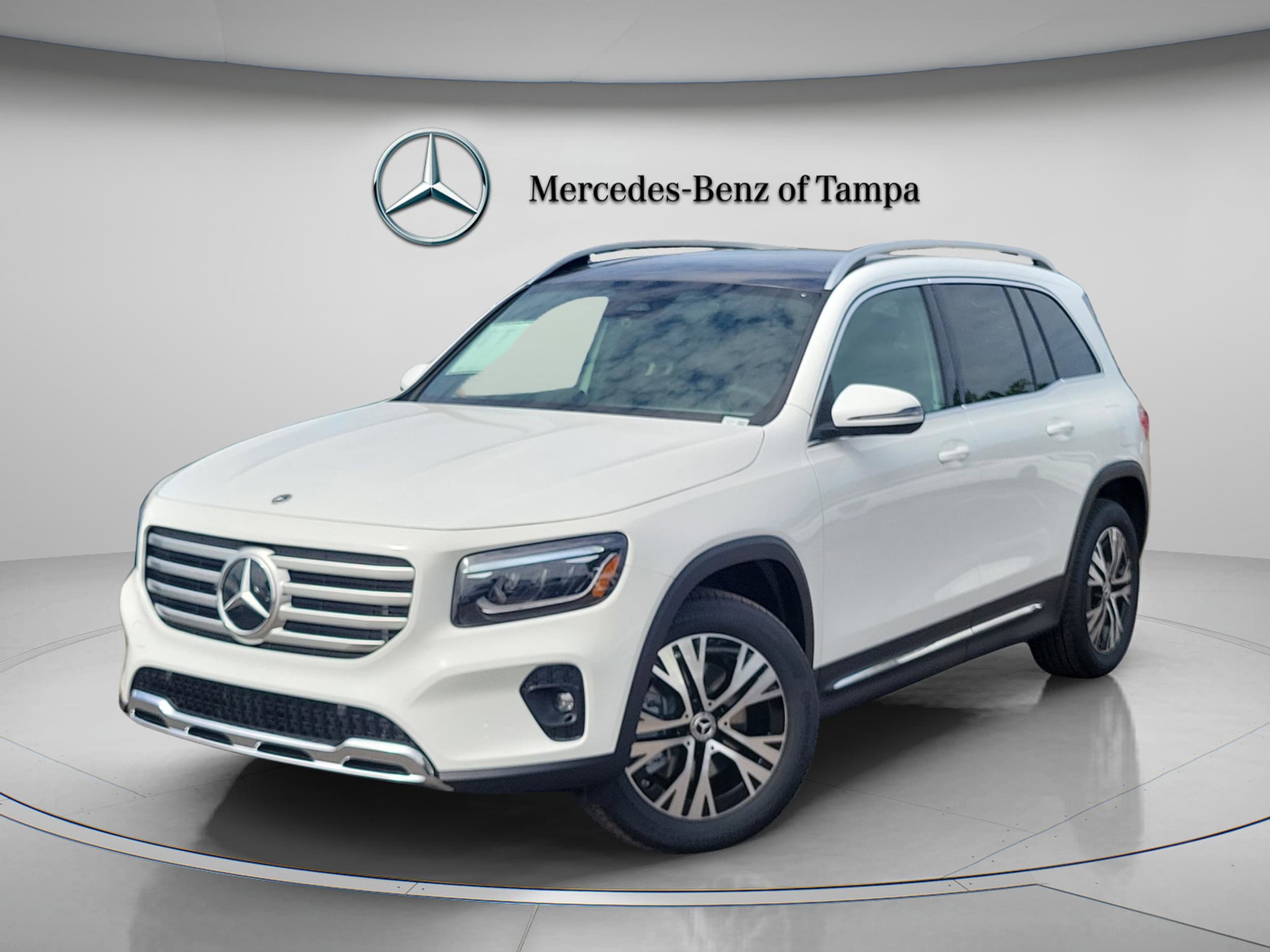 2026 Mercedes-Benz GLB GLB 250's photo