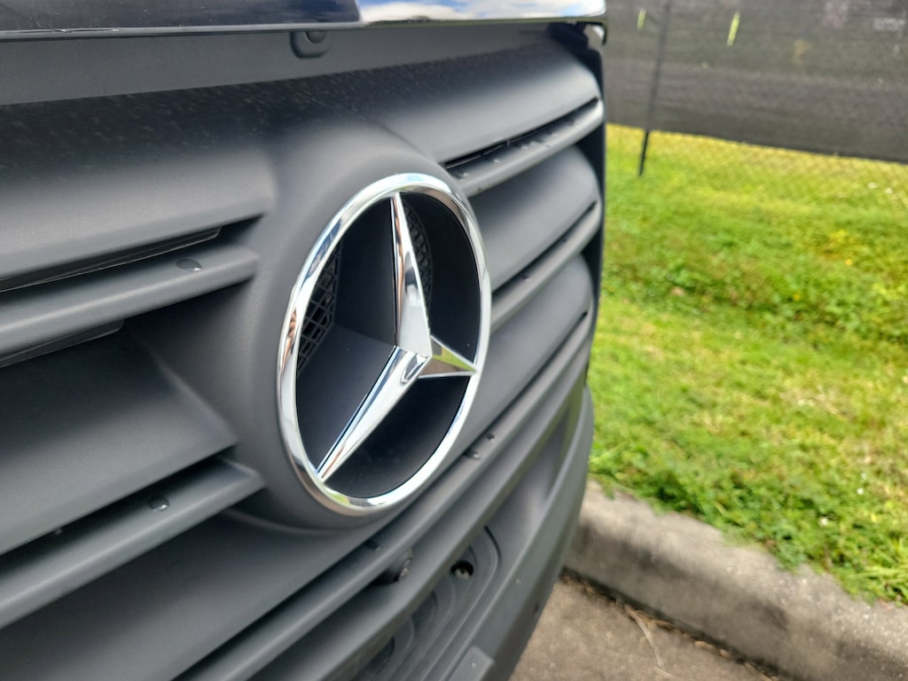 New 2025 Mercedes-Benz Sprinter 2500 High Roof 4-Cyl Diesel HO Van Cargo Van