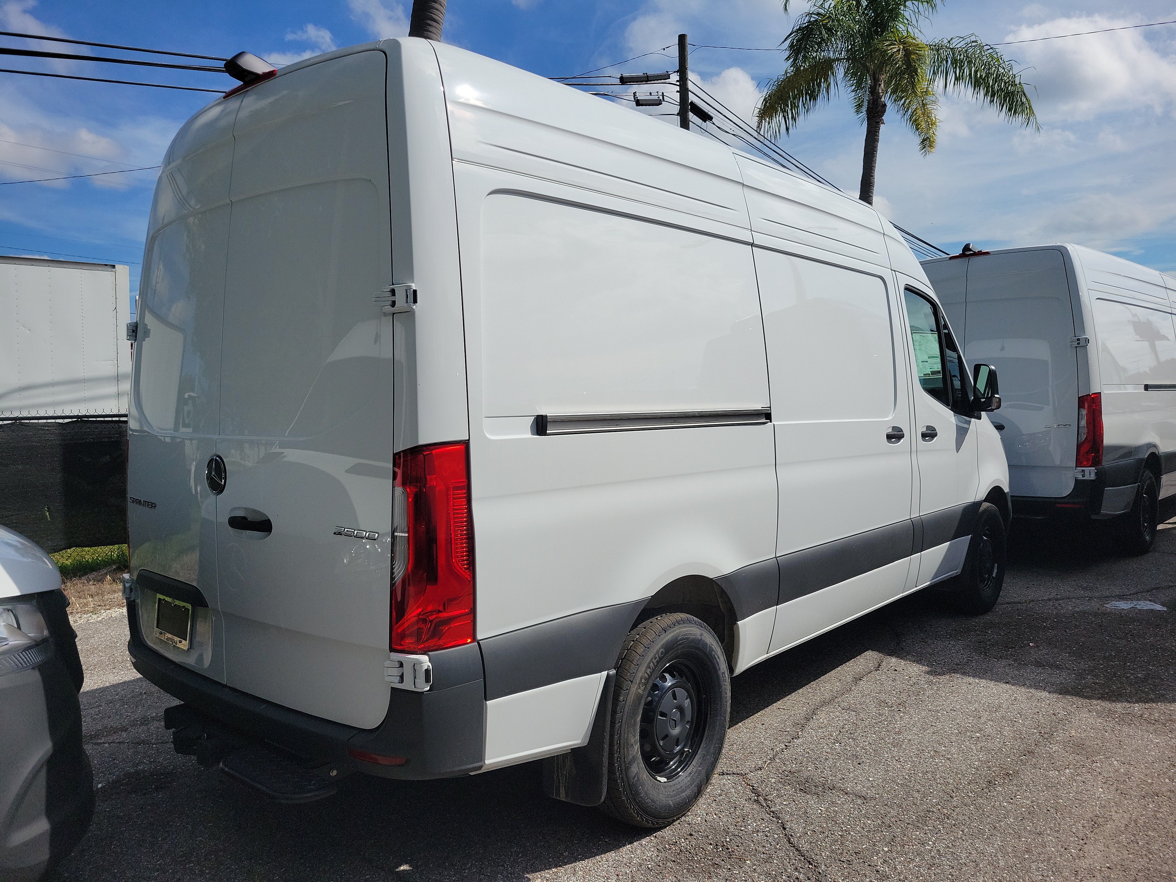 New 2025 Mercedes-Benz Sprinter 2500 Standard Roof 4-Cyl Diesel Van Cargo Van