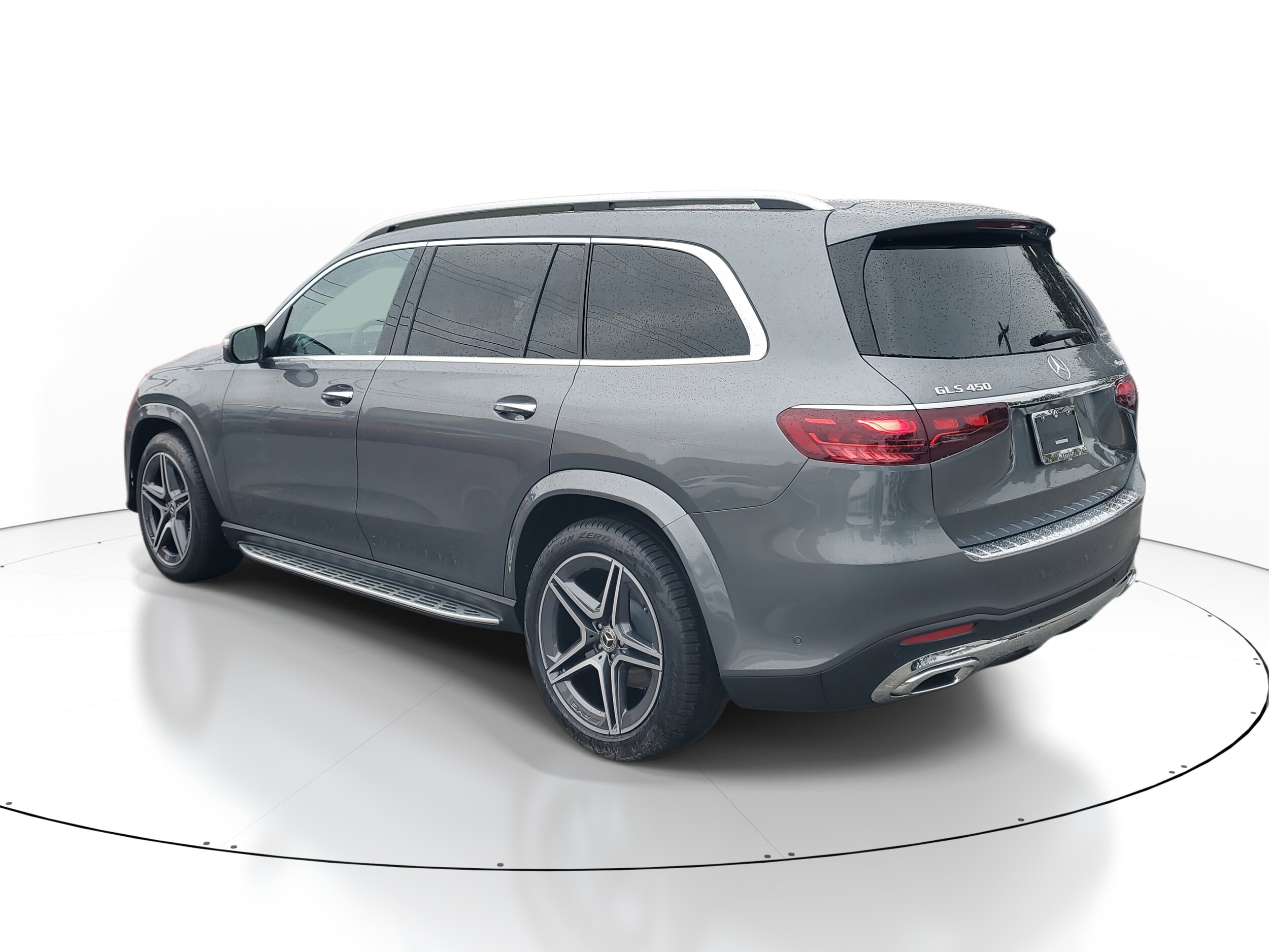 2026 Mercedes Benz GLS 450 4MATIC photo 2