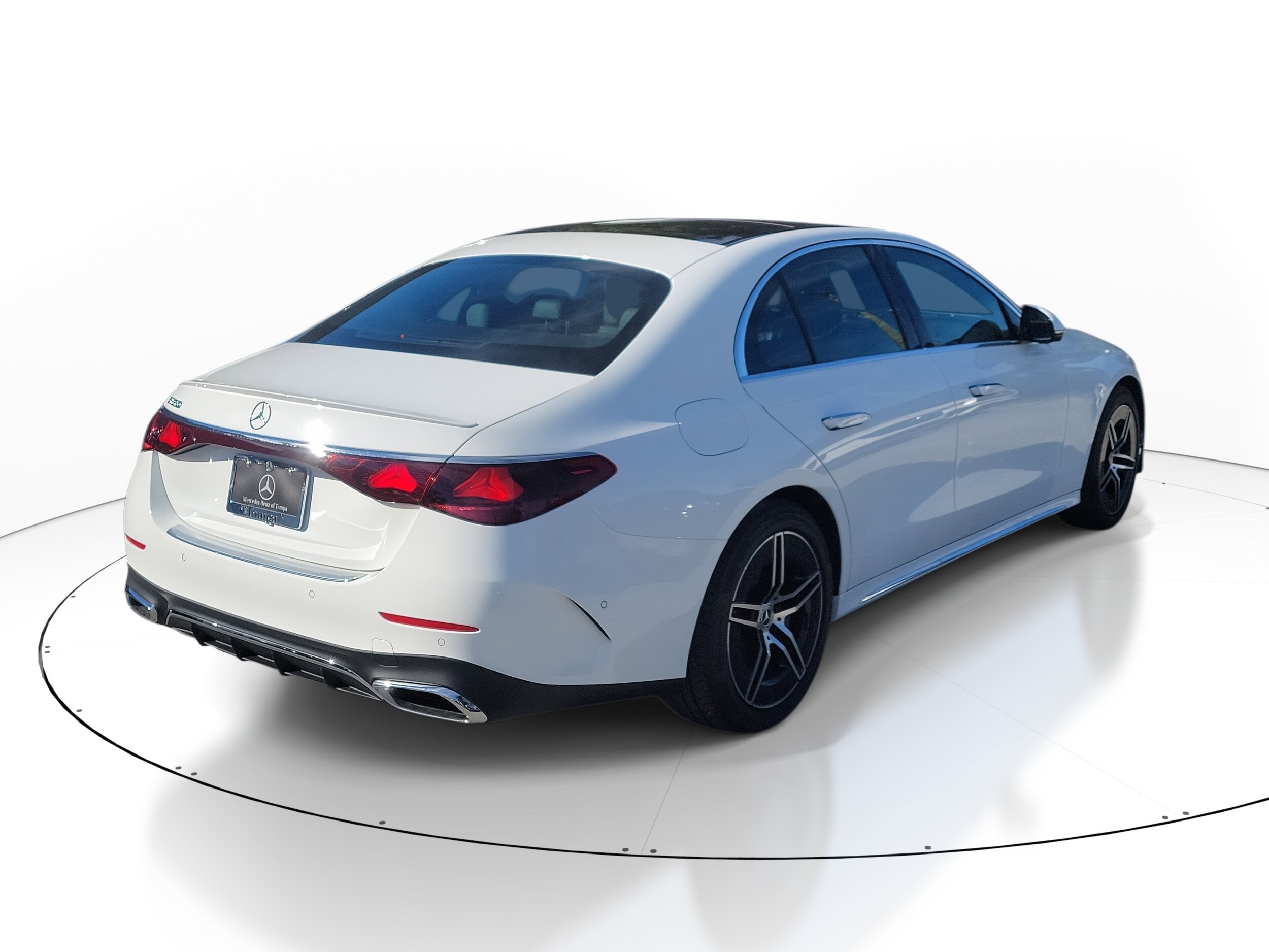 2026 Mercedes Benz E 350 Sedan photo 4