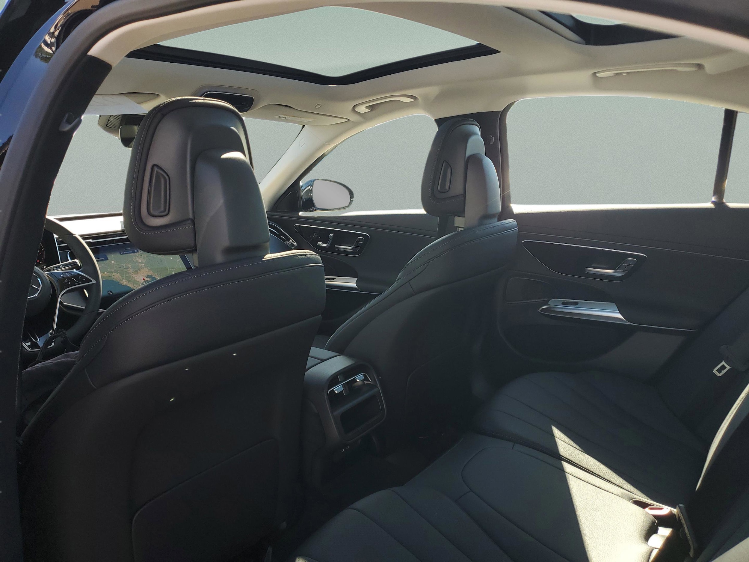 2026 Mercedes-Benz E-Class E350 - Photo 26
