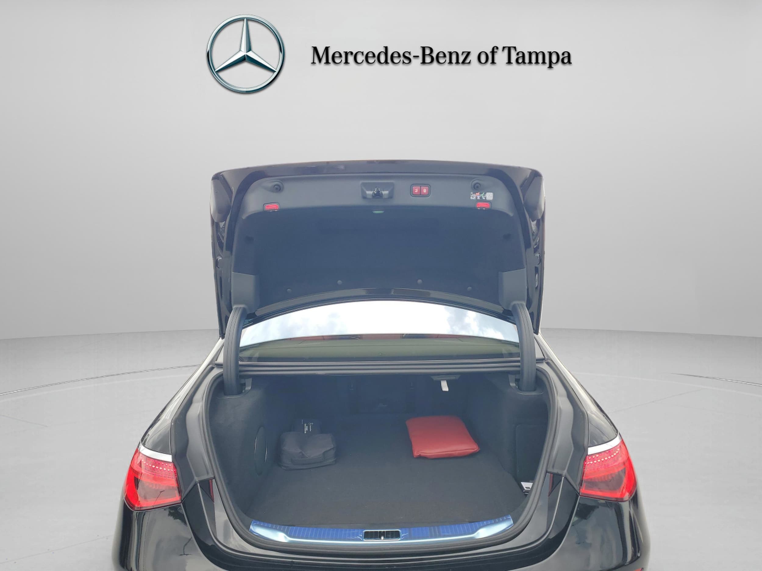 2026 Mercedes-Benz S-Class AMG S 63 - Photo 31