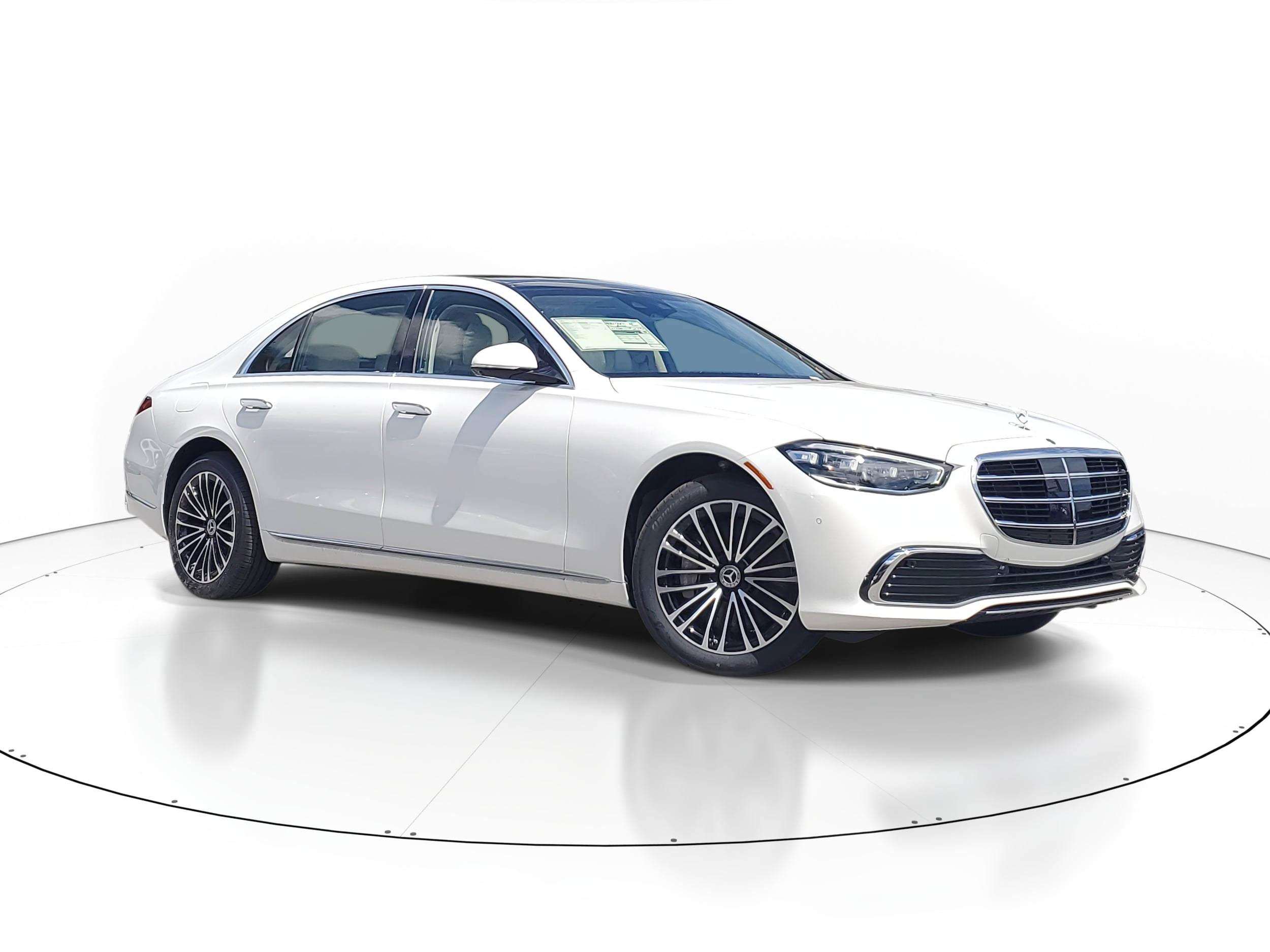 2026 Mercedes-Benz S-Class S 580e's photo