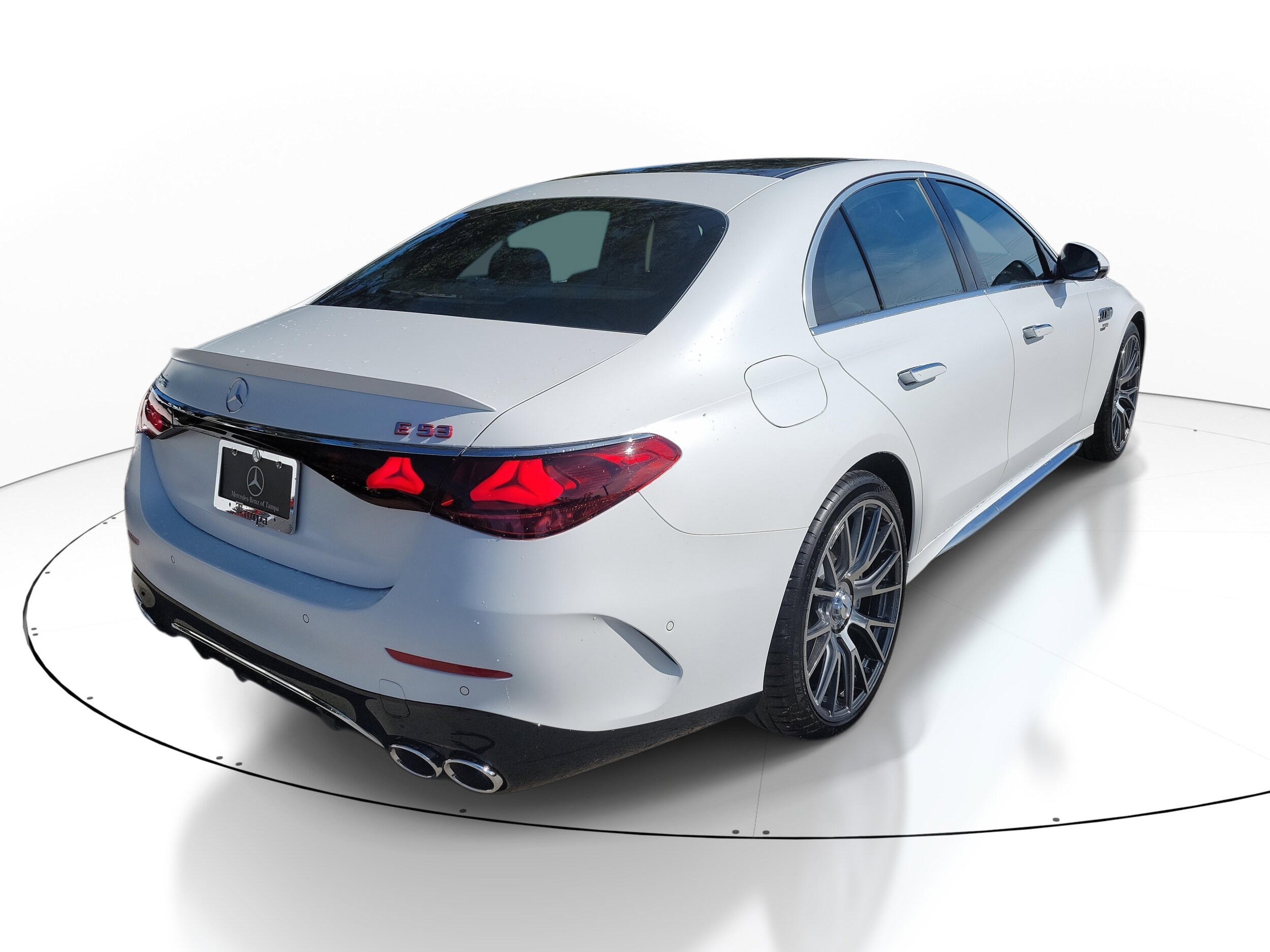 2026 Mercedes Benz E AMG 53 photo 4