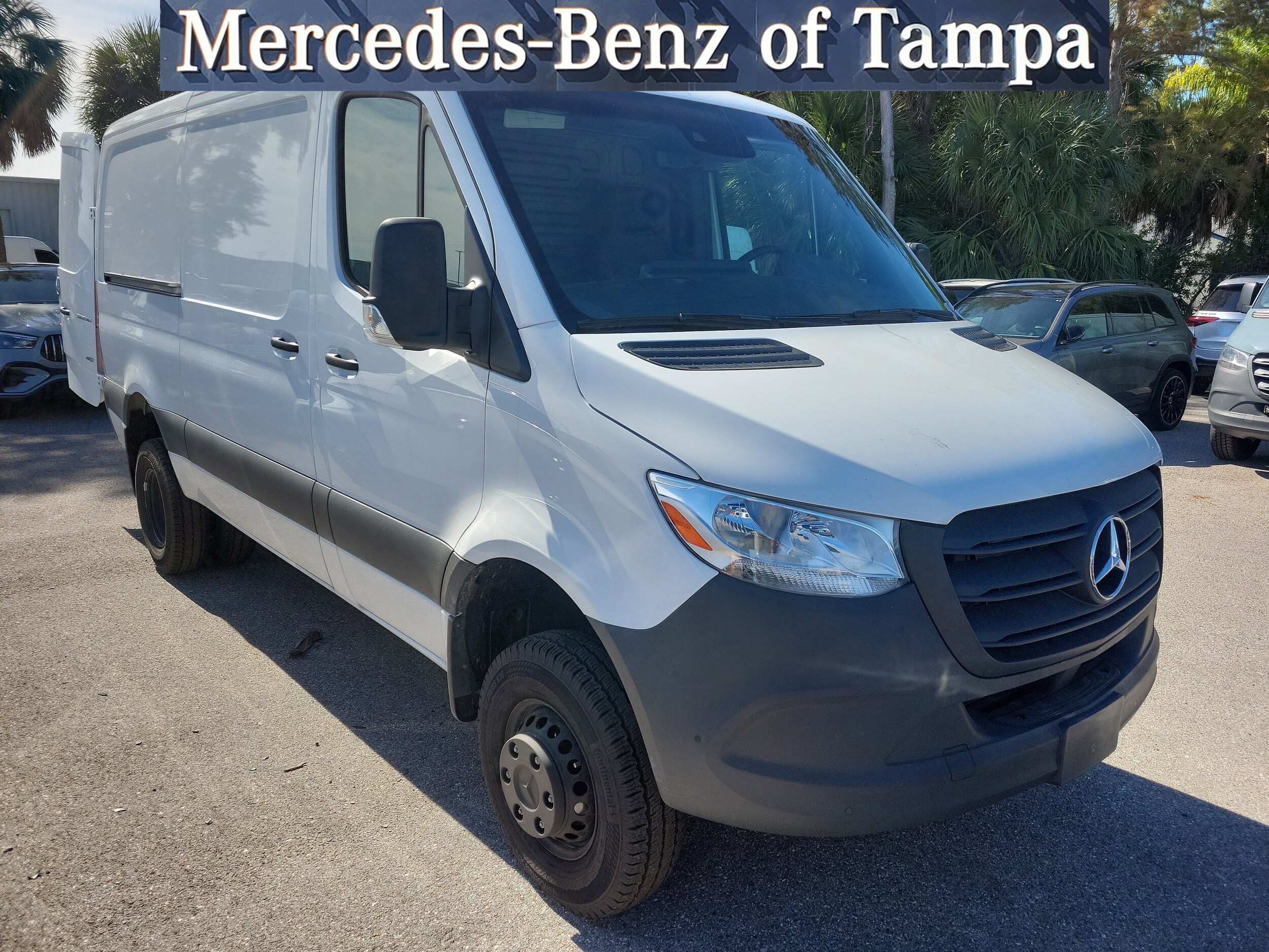 2024 Mercedes-Benz Sprinter Cargo Van Base's photo