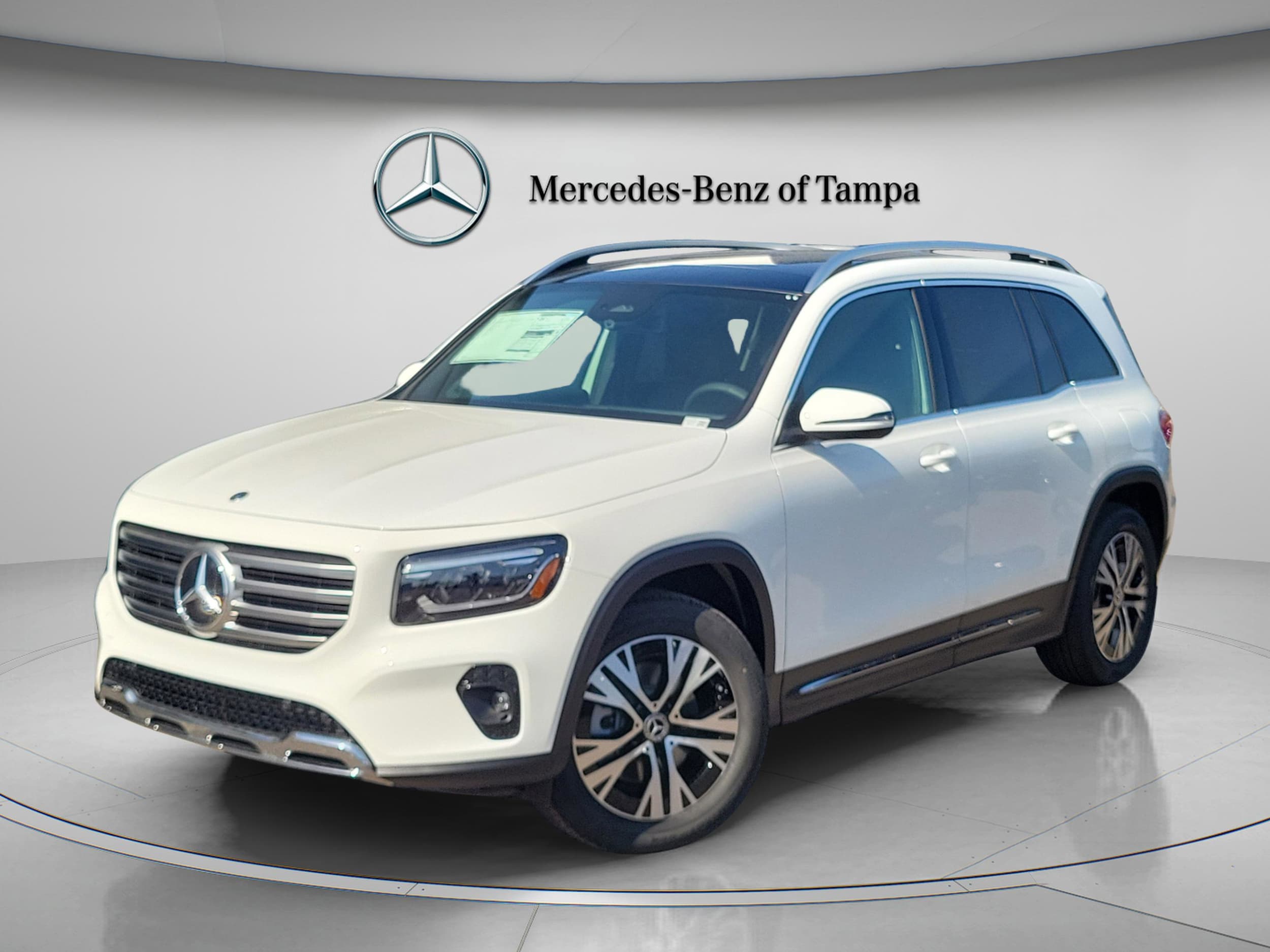 2026 Mercedes-Benz GLB GLB 250's photo