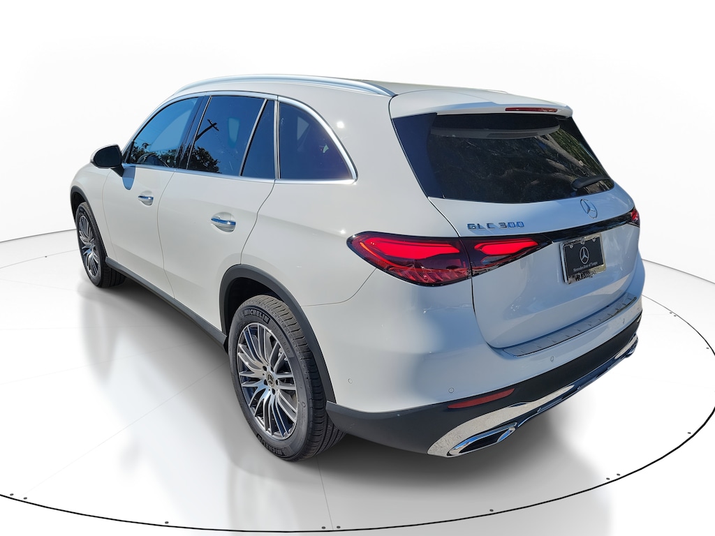 New 2026 Mercedes-Benz GLC 300  SUV