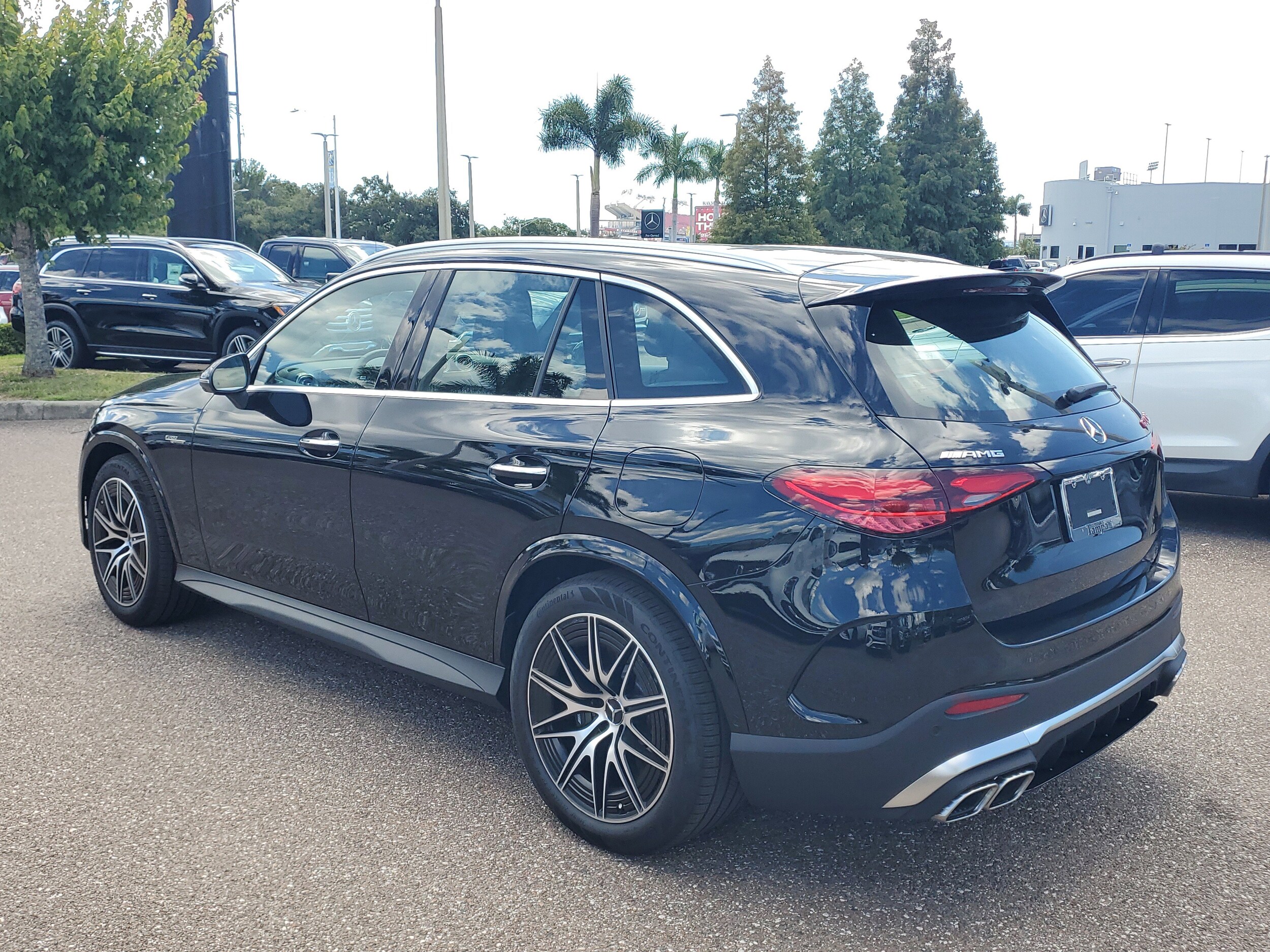 2025 Mercedes Benz GLC AMG 63 4MATIC photo 3