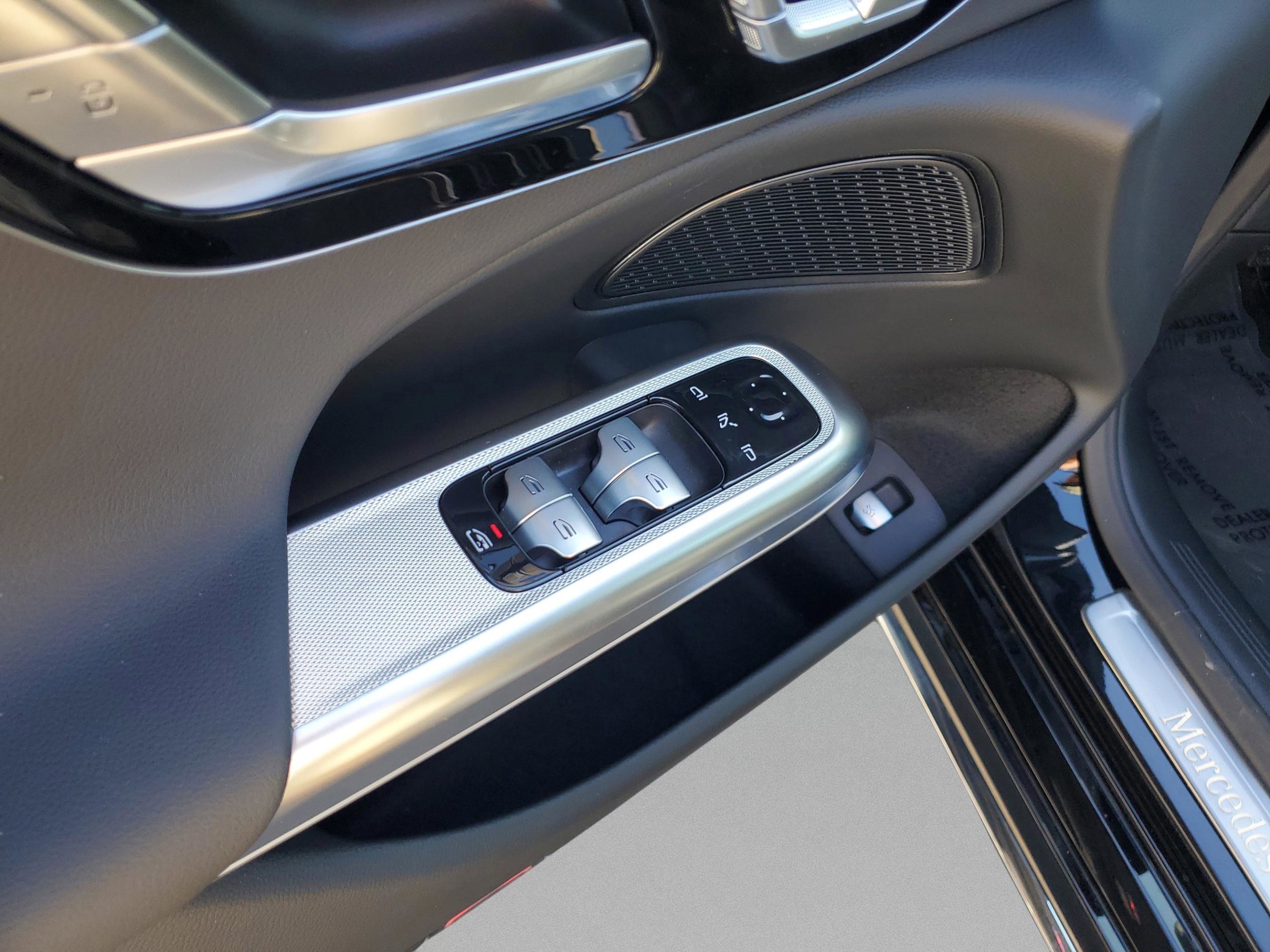 2026 Mercedes-Benz E-Class E350 - Photo 19