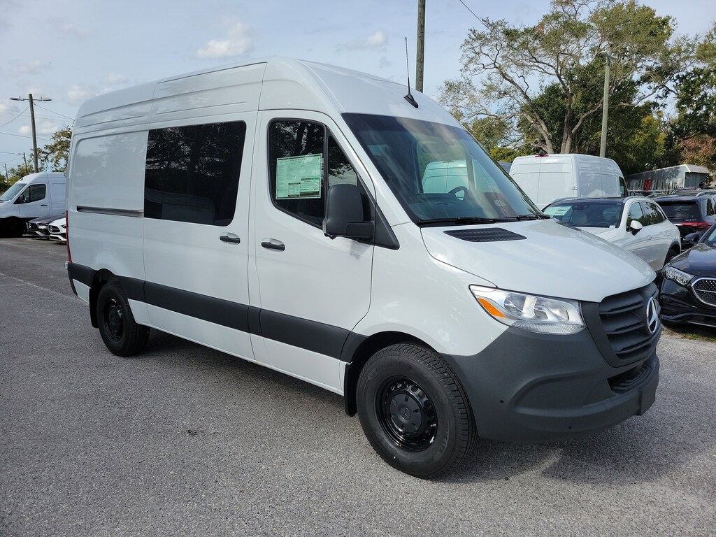 New 2026 Mercedes-Benz Sprinter 2500 Standard Roof 4-Cyl Diesel Van Crew Van