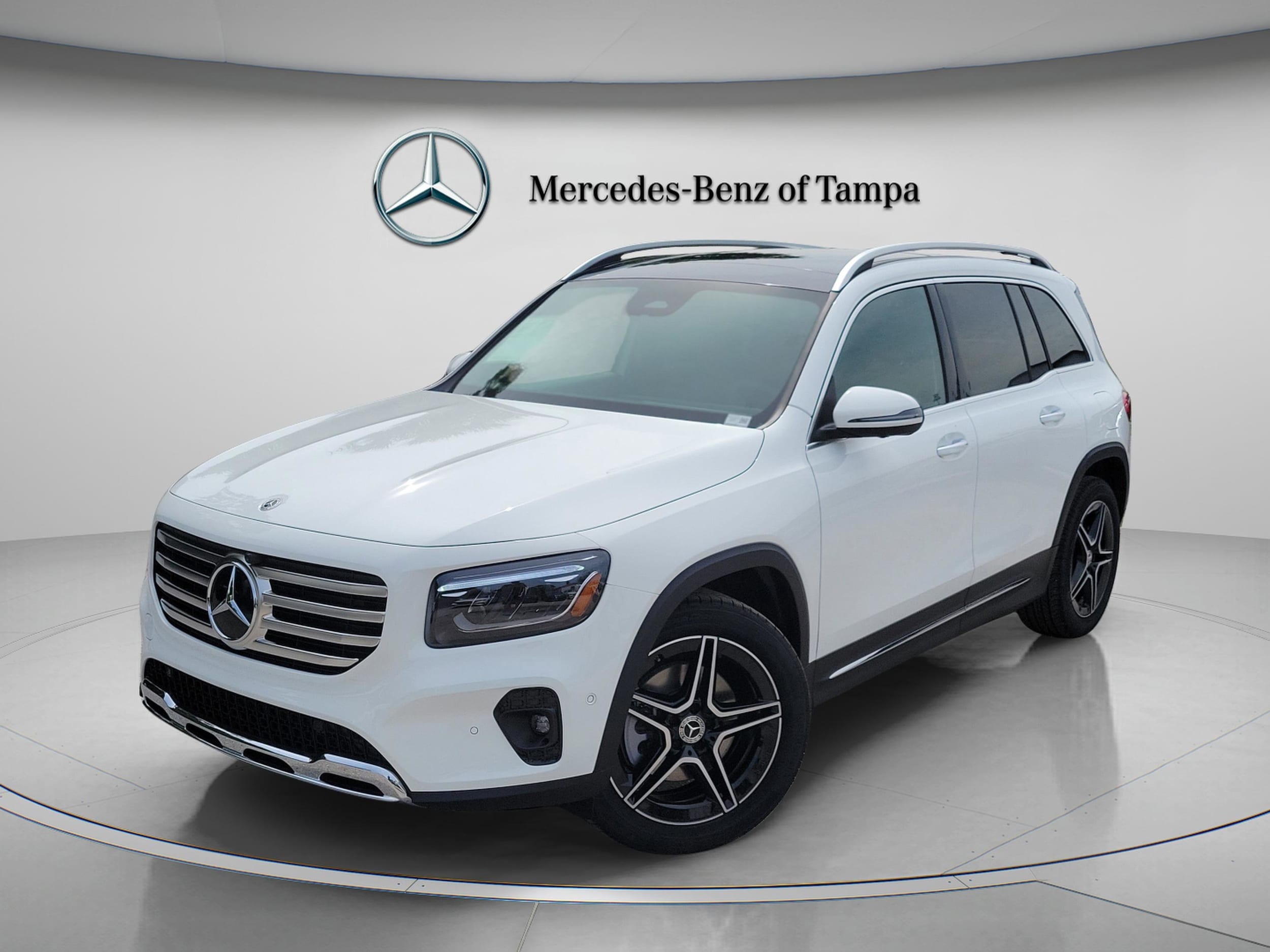2026 Mercedes-Benz GLB GLB 250's photo