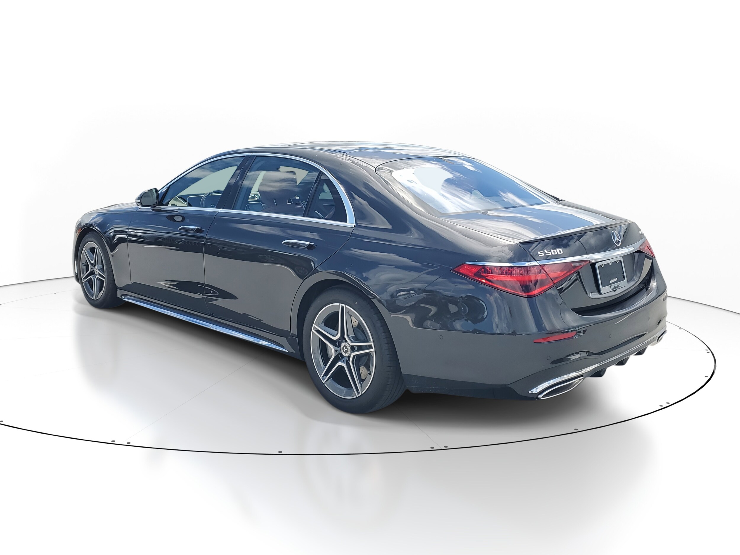 2026 Mercedes Benz S 580 4MATIC photo 3