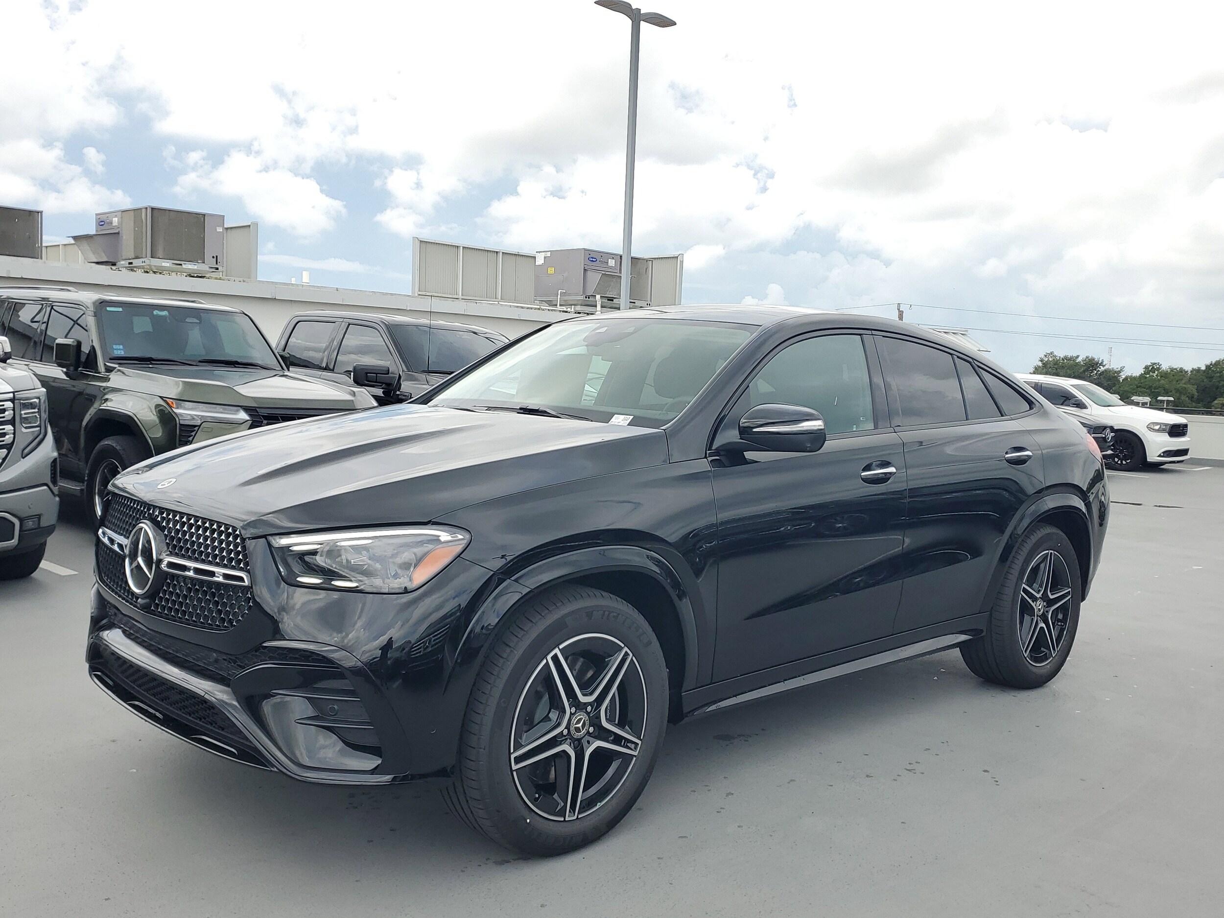 2026 Mercedes Benz GLE 450 4MATIC photo 2