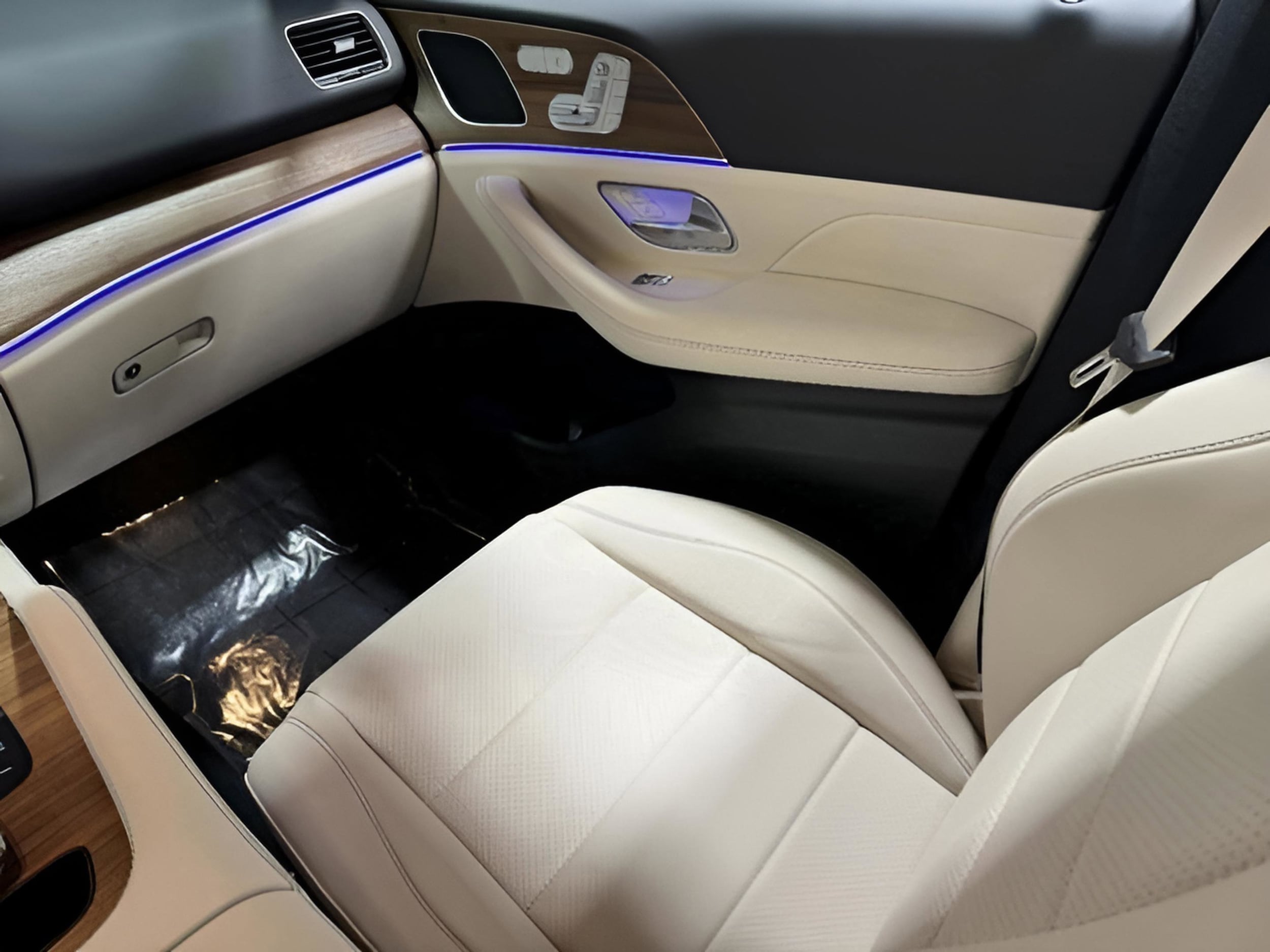 2025 Mercedes-Benz GLE GLE450 - Photo 19