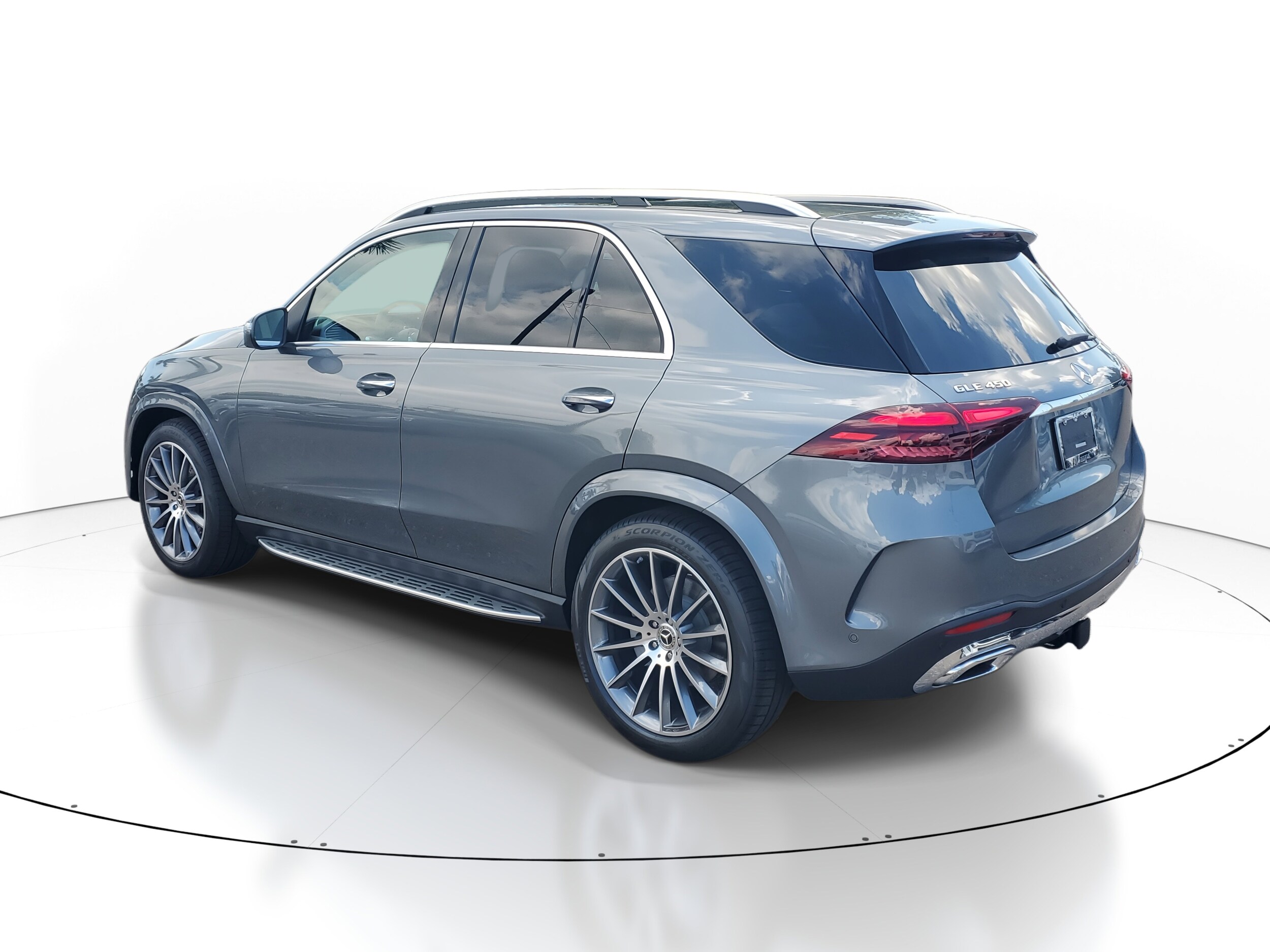 2026 Mercedes Benz GLE 450 4MATIC photo 2