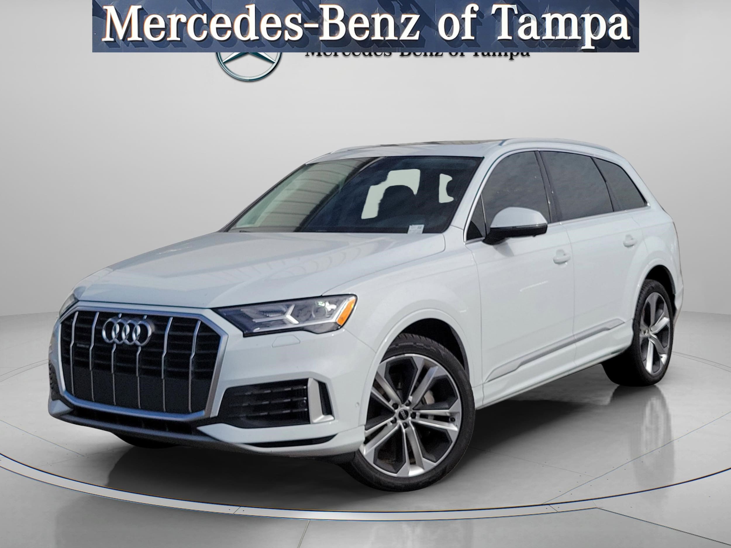 2021 Audi Q7 Premium Plus's photo