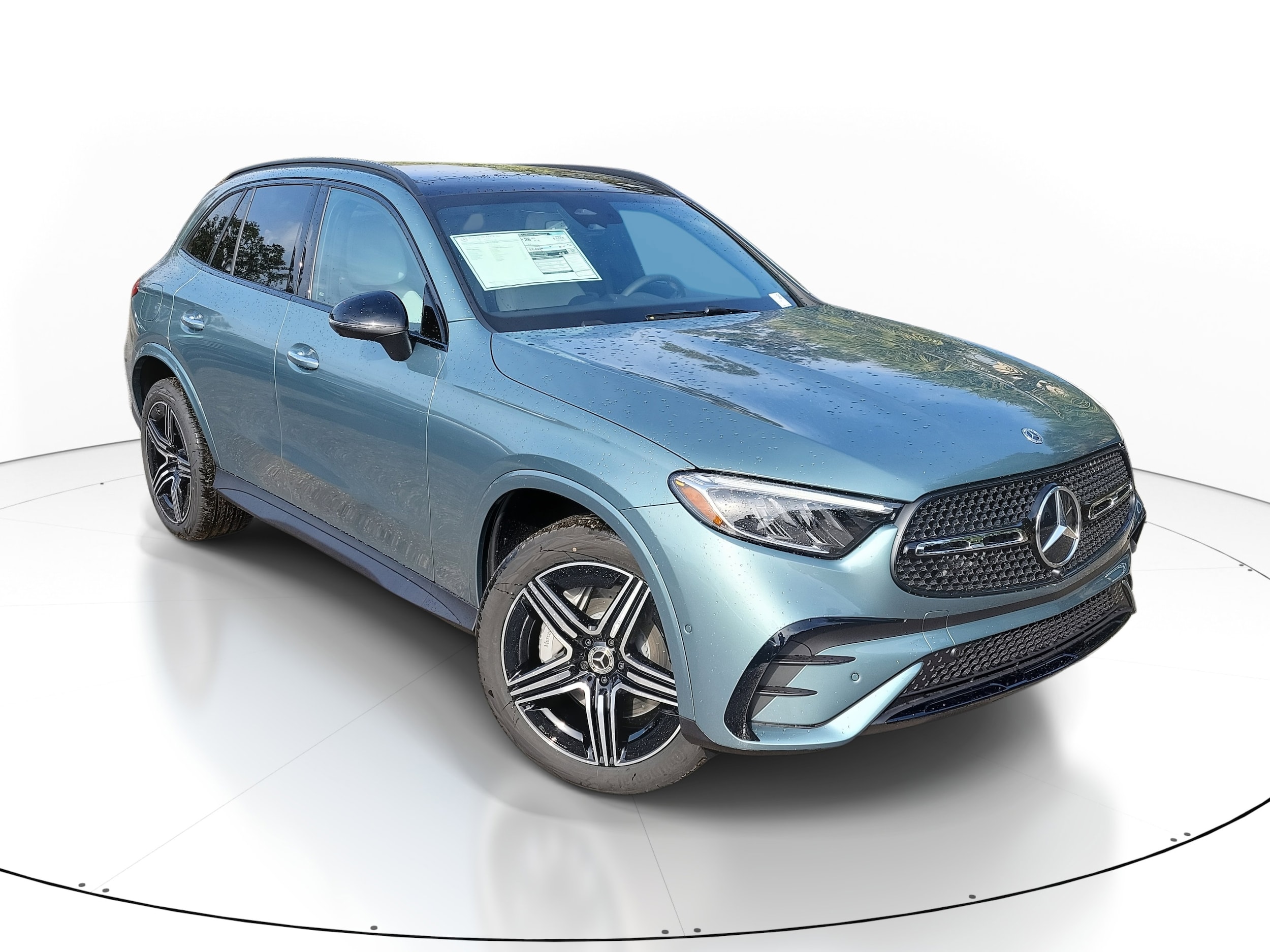 2026 Mercedes-Benz GLC Base's photo