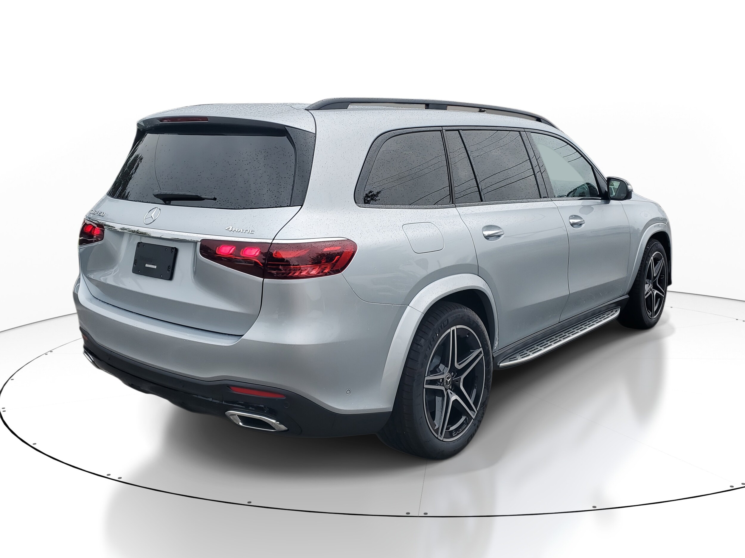 2026 Mercedes Benz GLS 450 4MATIC photo 2