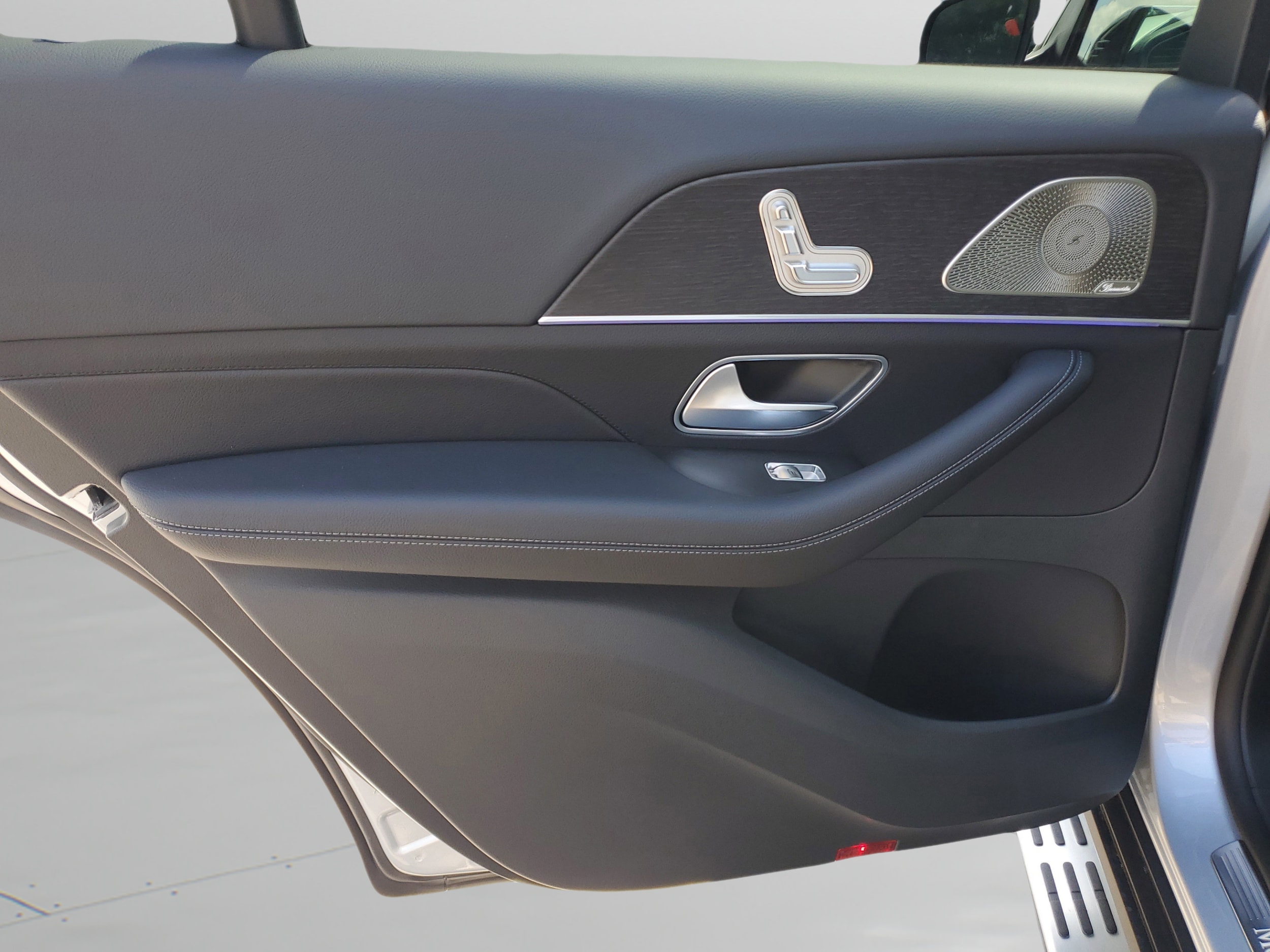 2026 Mercedes-Benz GLS Base - Photo 9