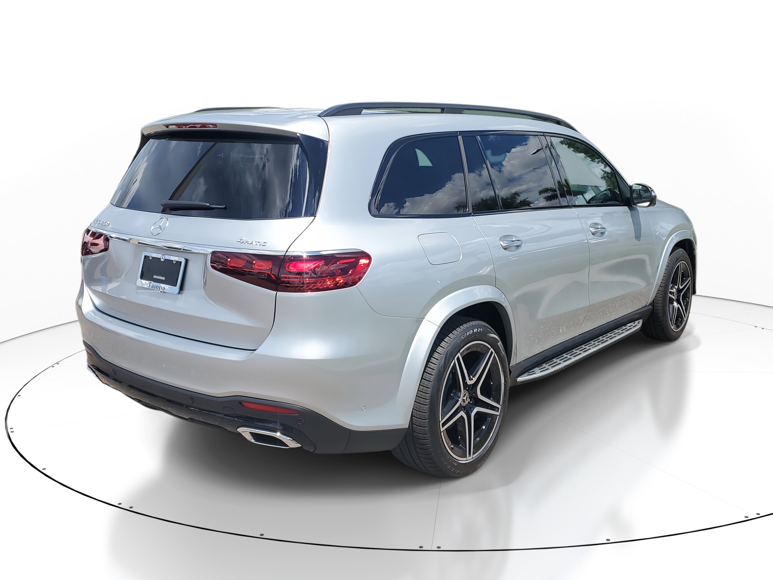 2026 Mercedes Benz GLS 450 4MATIC photo 5