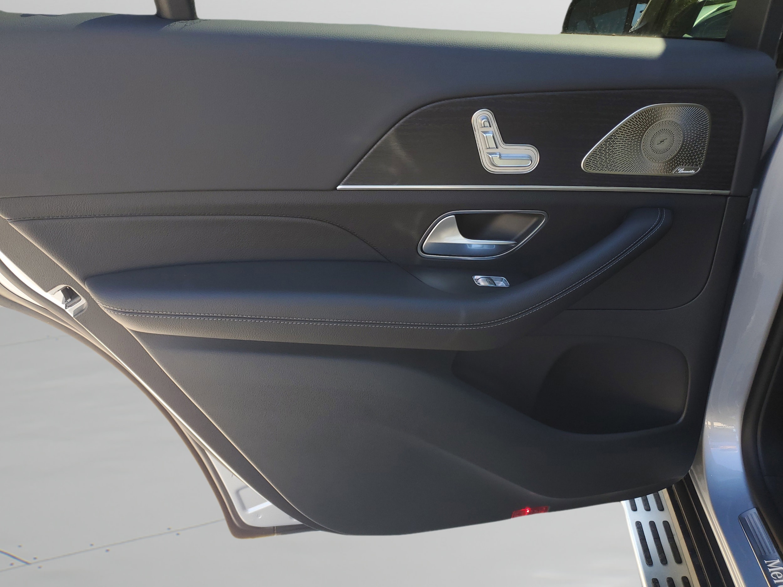 2026 Mercedes-Benz GLS Base - Photo 9