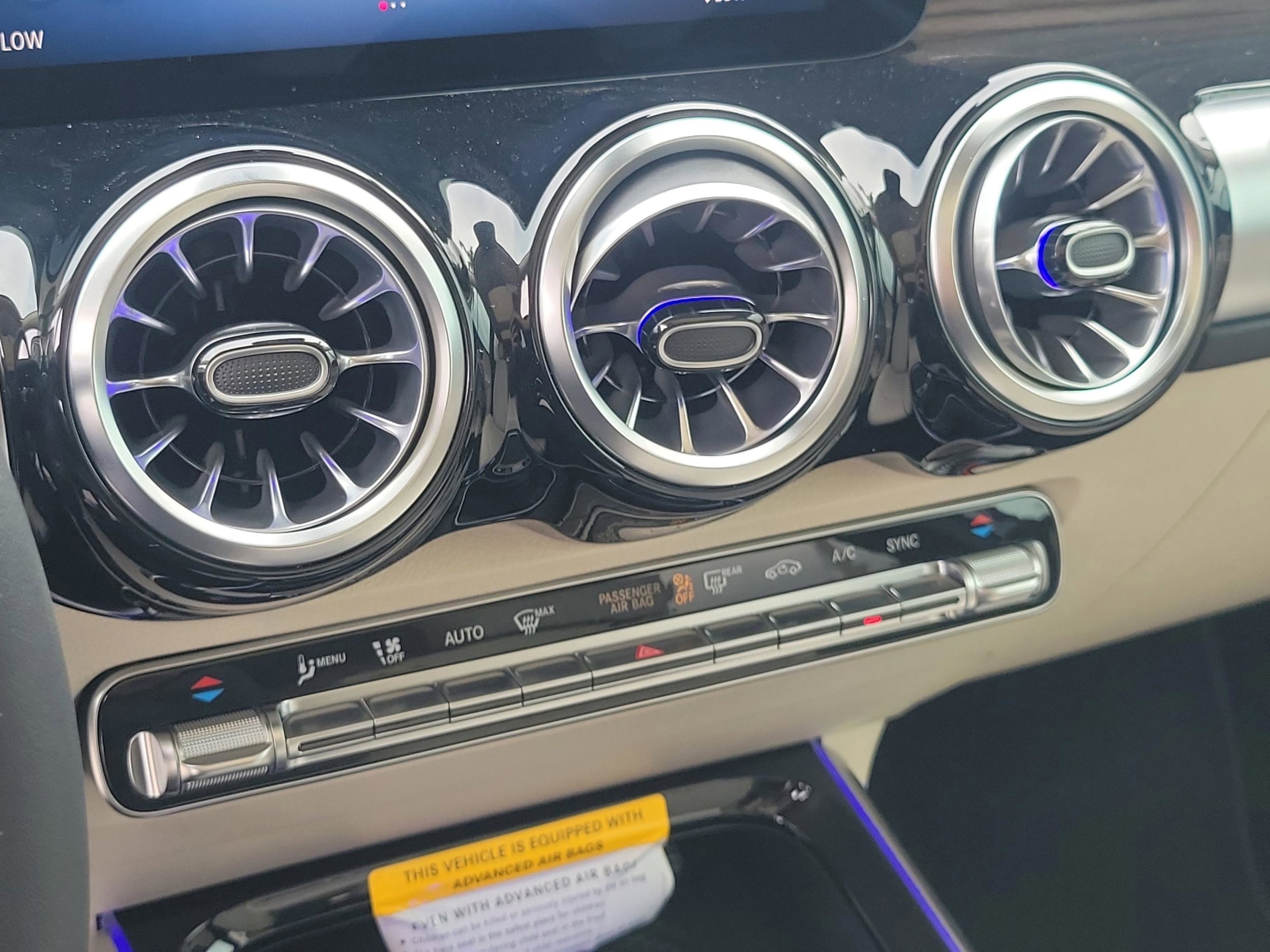 2026 Mercedes-Benz GLB GLB 250 - Photo 22