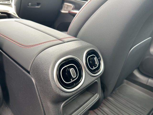 2026 Mercedes-Benz GLC AMG GLC43 - Photo 41