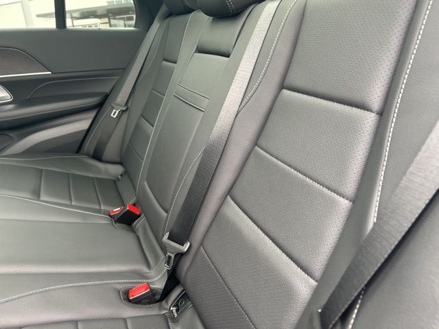 2026 Mercedes-Benz GLE GLE450 - Photo 34