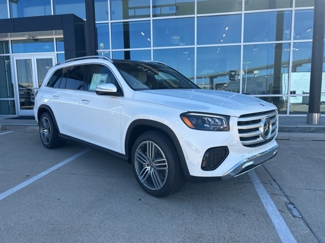 2025 Mercedes-Benz GLS Base's photo