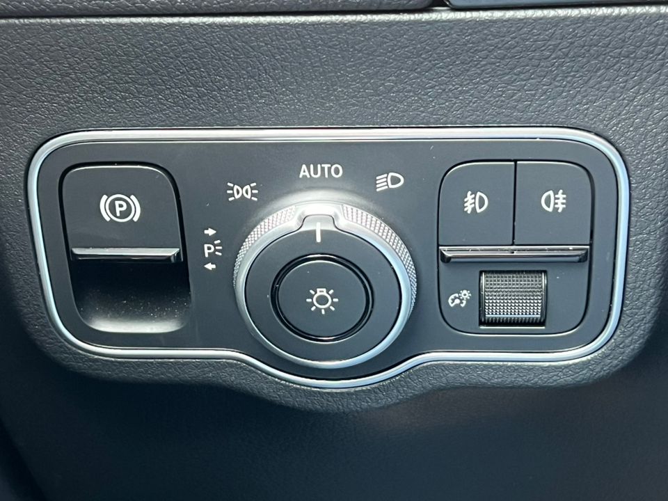 2025 Mercedes-Benz GLA GLA250 - Photo 17