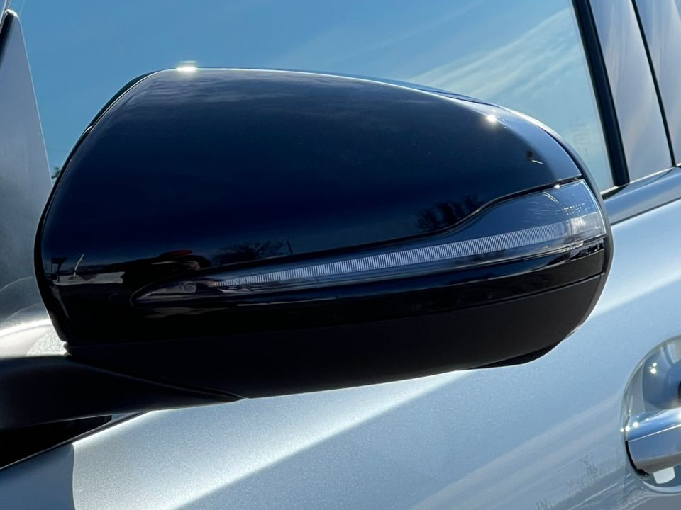 2025 Mercedes-Benz GLB Base - Photo 36
