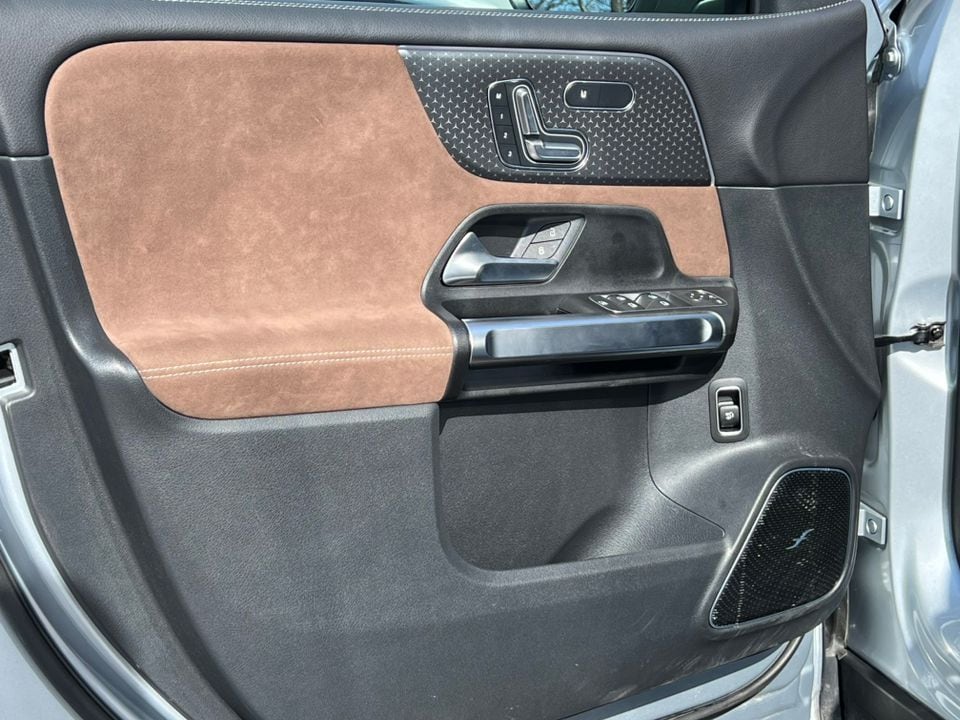 2025 Mercedes-Benz GLB Base - Photo 13