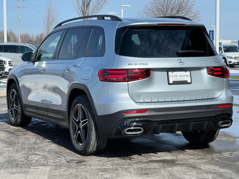 2025 Mercedes-Benz GLB Base - Photo 42