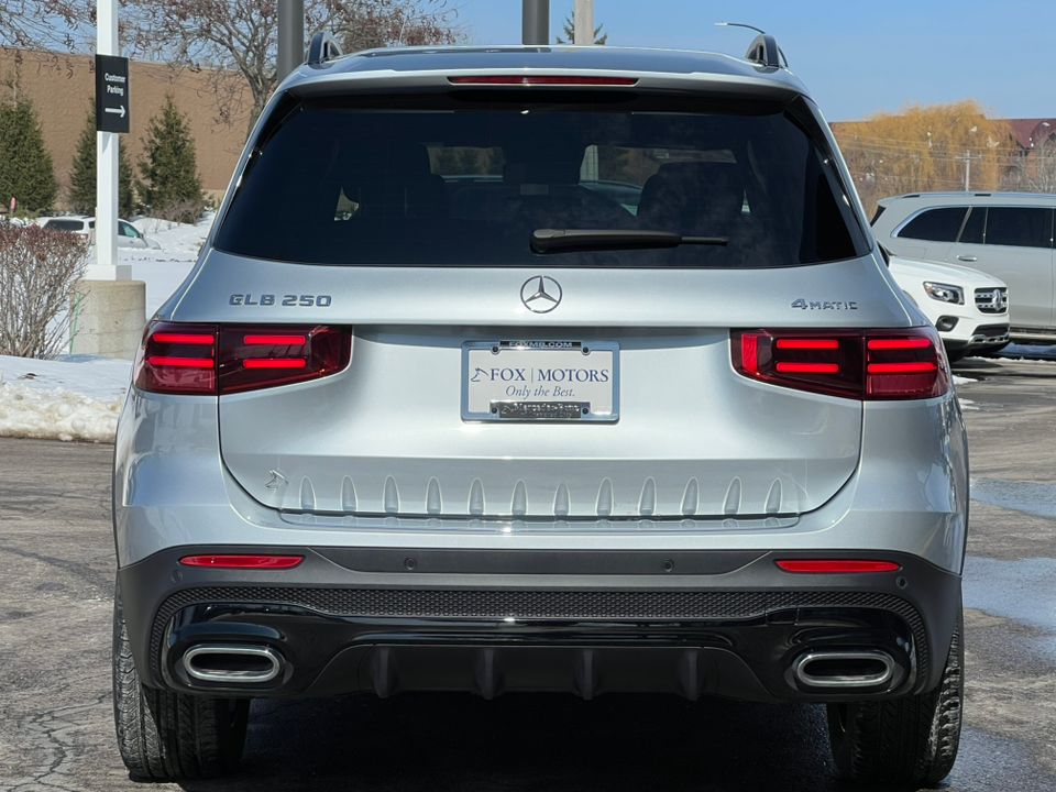 2025 Mercedes-Benz GLB Base - Photo 41